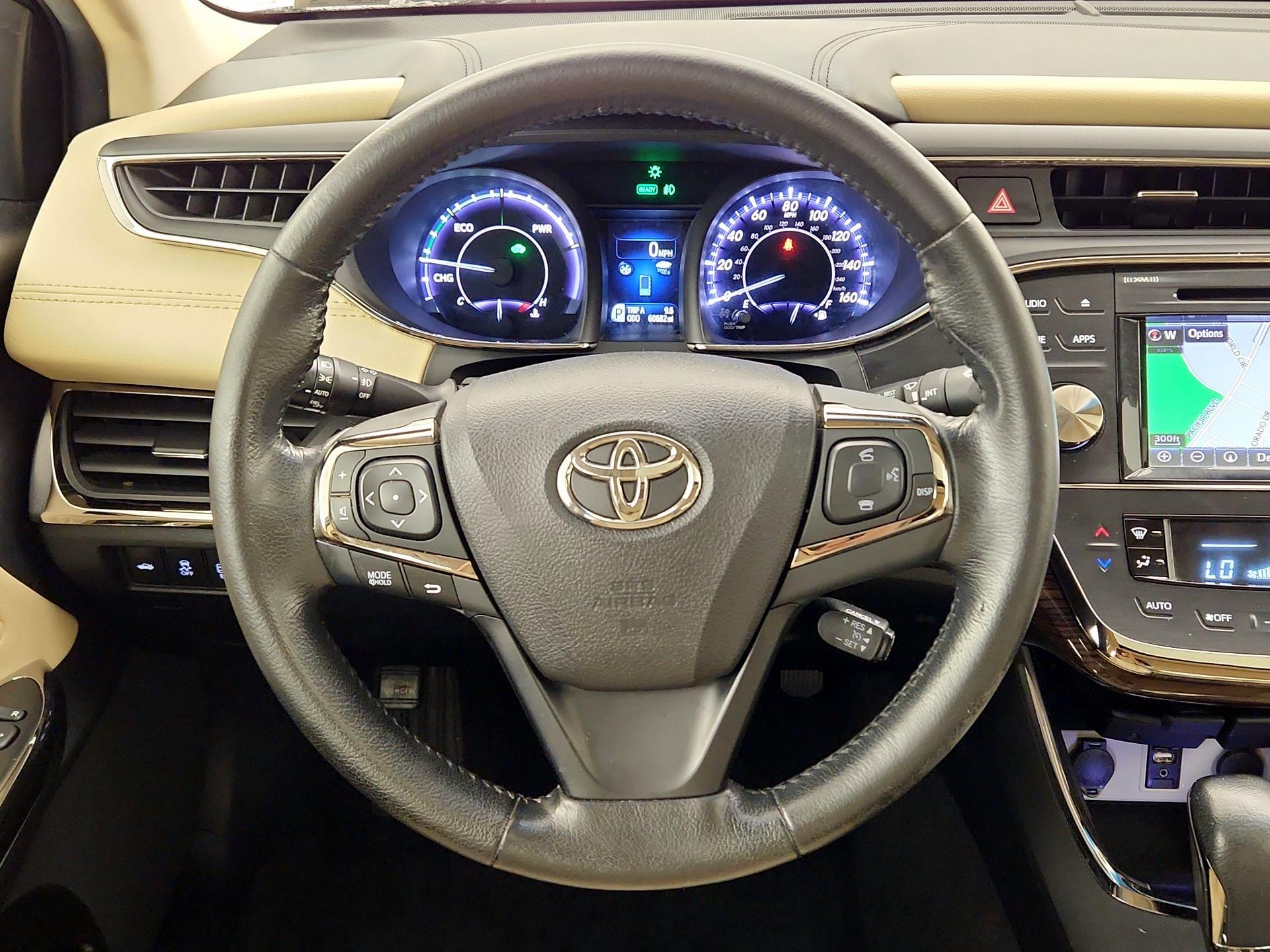 Thumbnail: 2015 Toyota Avalon - 10