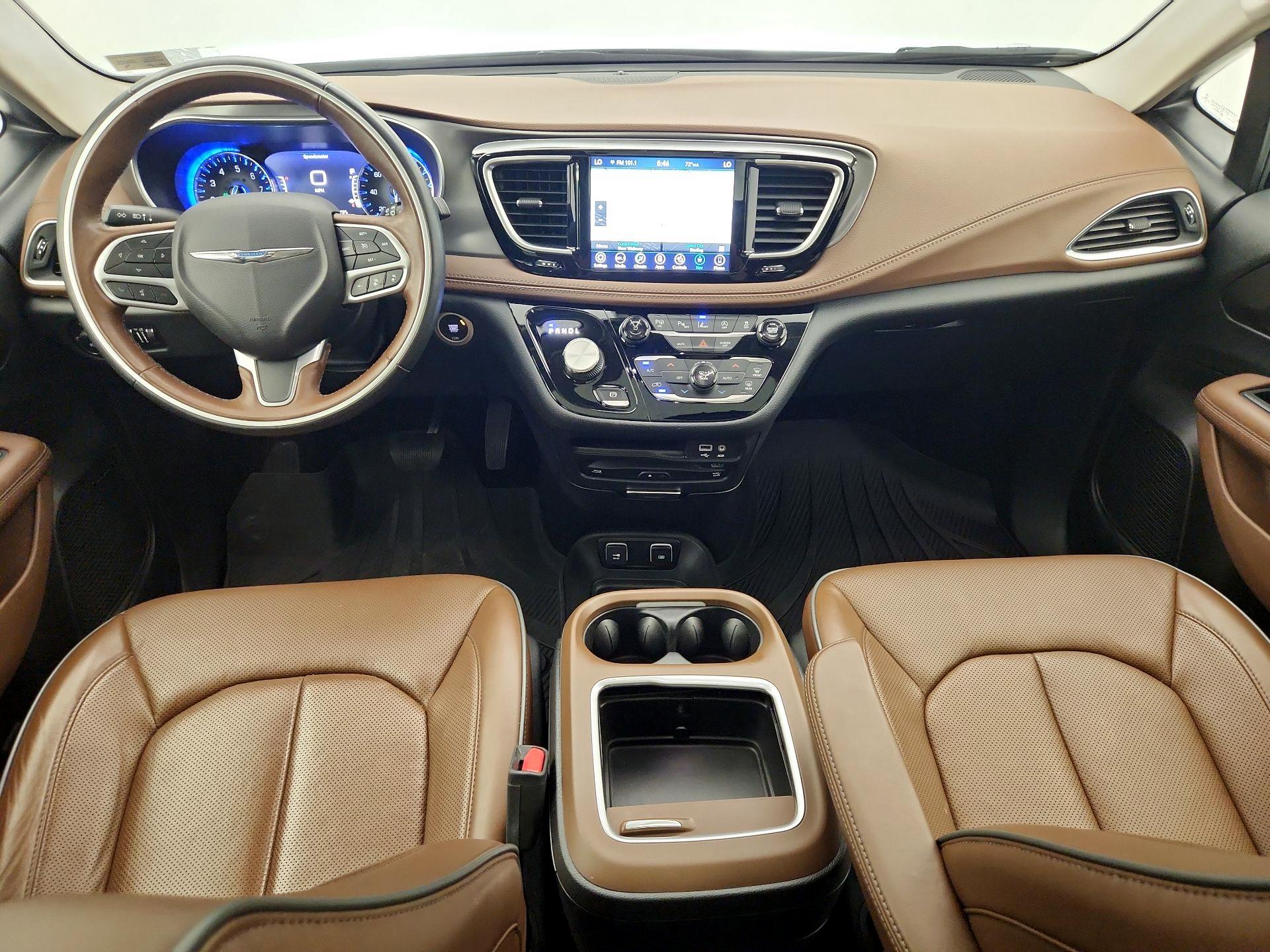 Thumbnail: 2019 Chrysler Pacifica - 9
