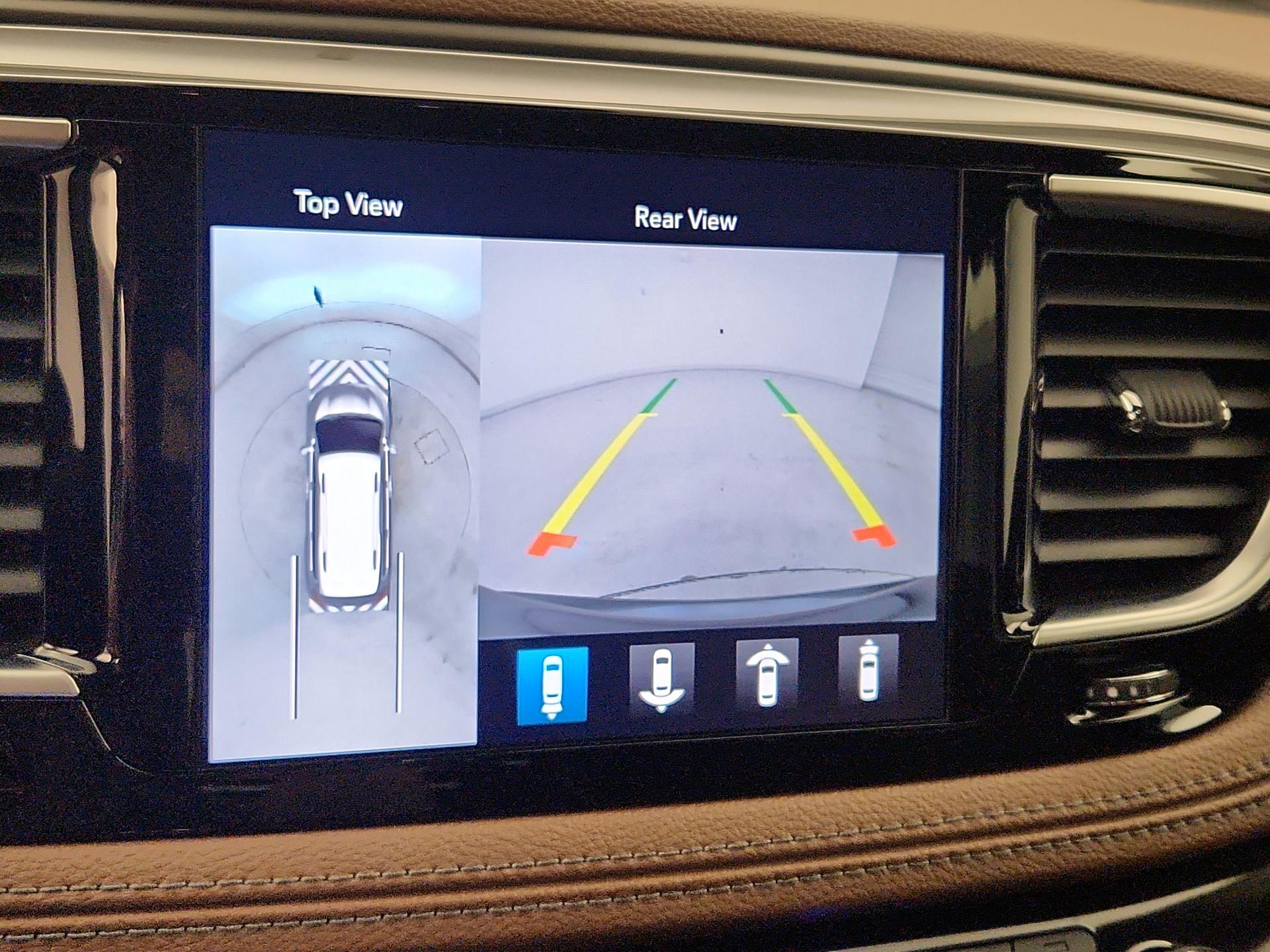Thumbnail: 2019 Chrysler Pacifica - 15