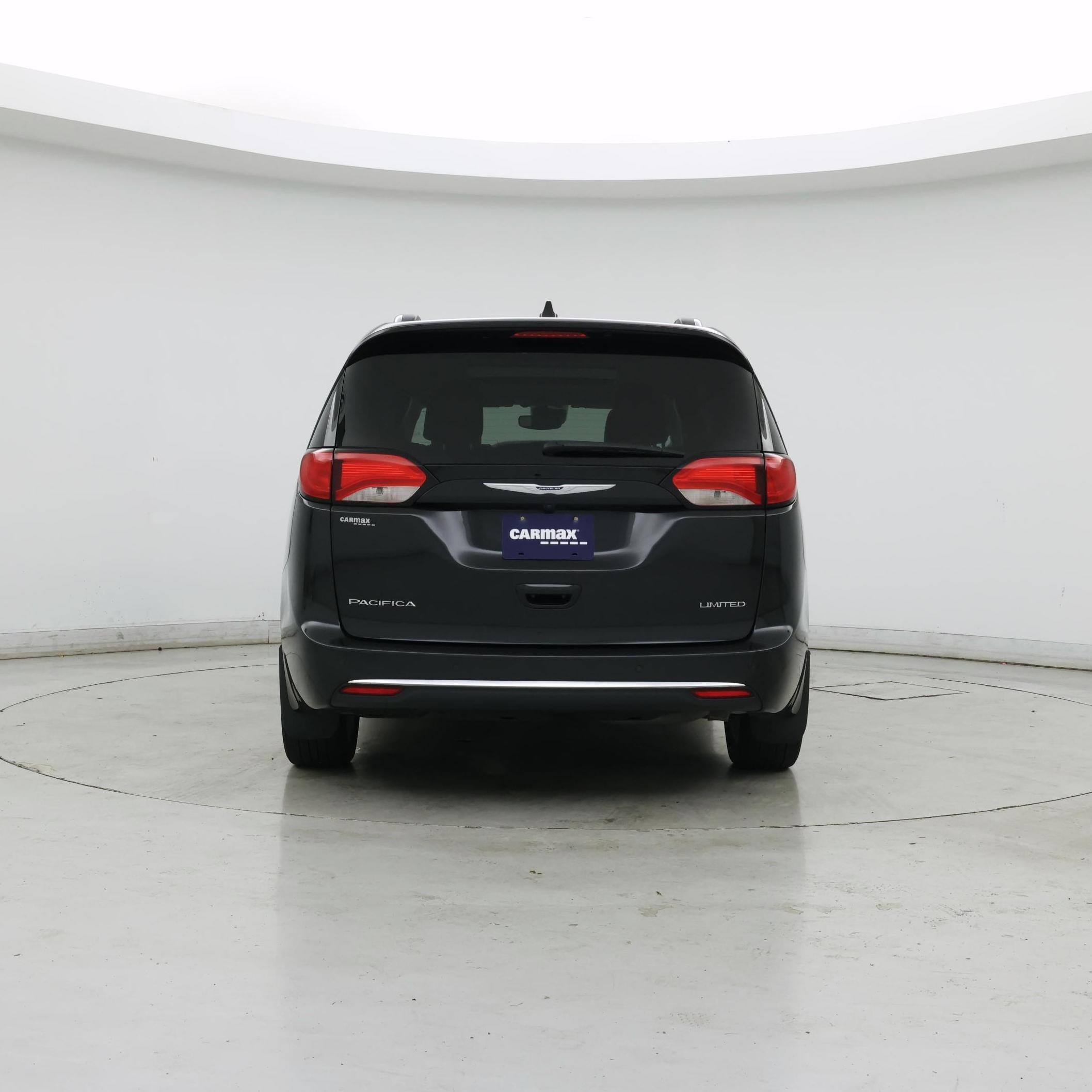 Thumbnail: 2019 Chrysler Pacifica - 6