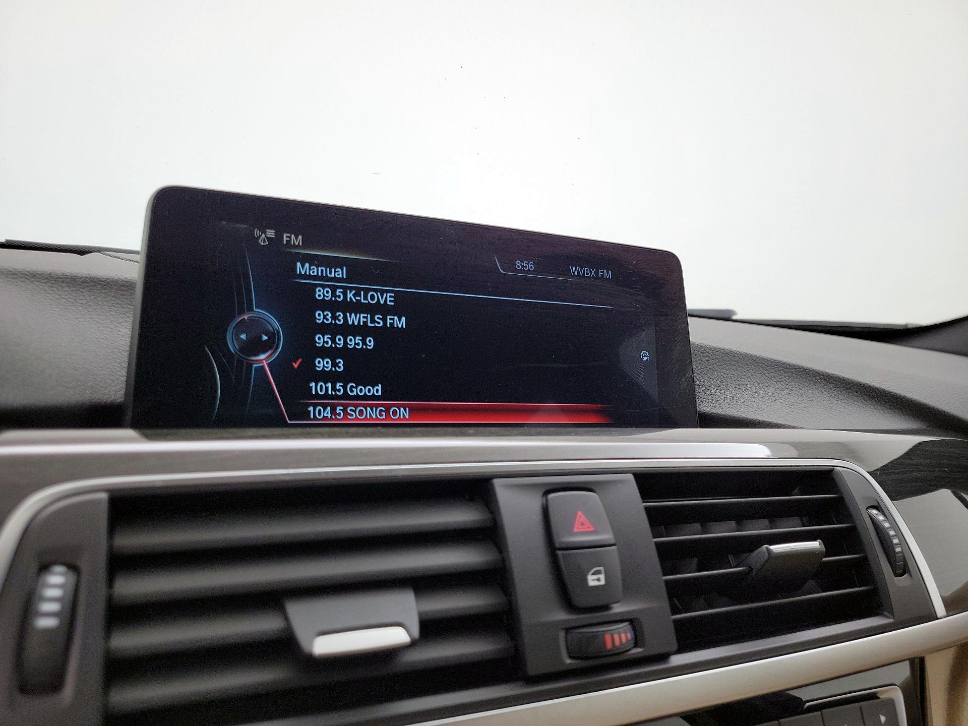 Thumbnail: 2016 BMW 3 Series - 16