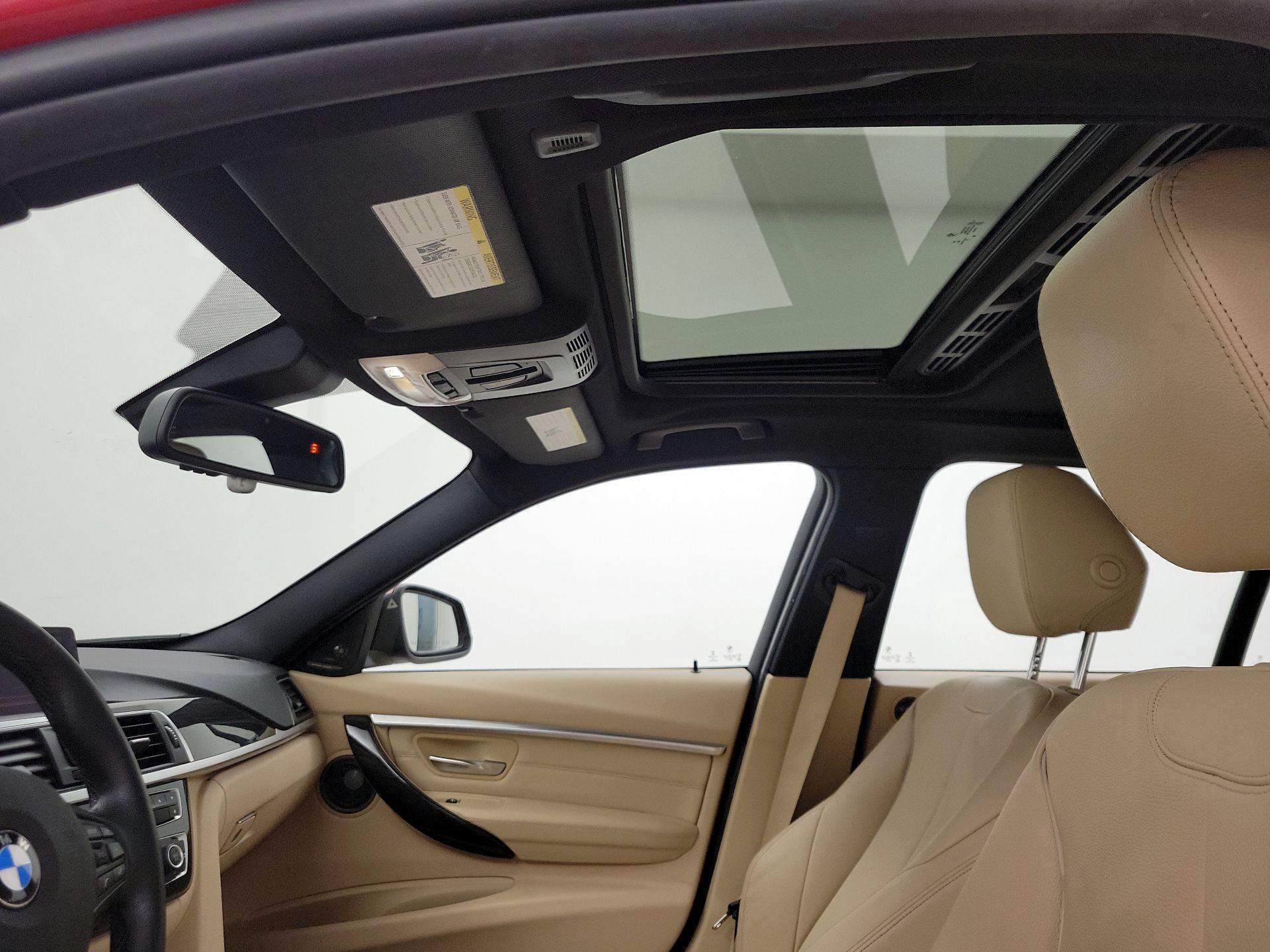 Thumbnail: 2016 BMW 3 Series - 20