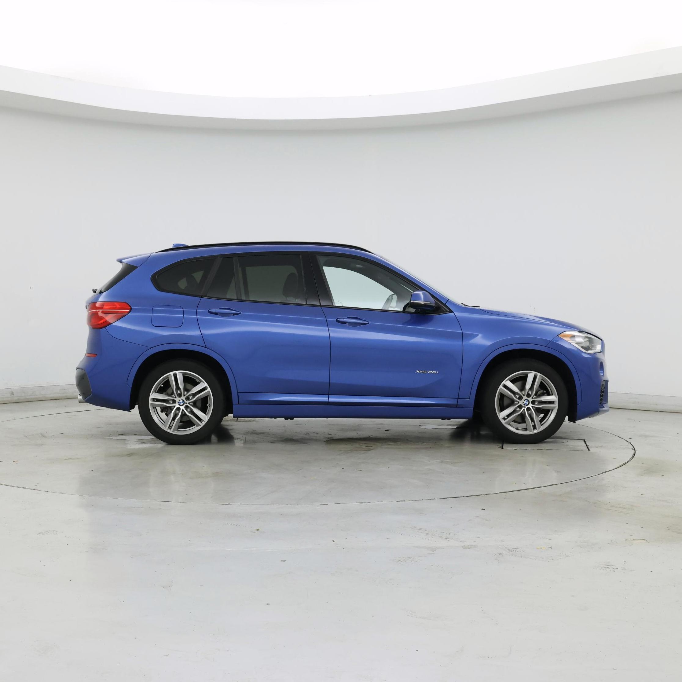 Thumbnail: 2018 BMW X1 - 7