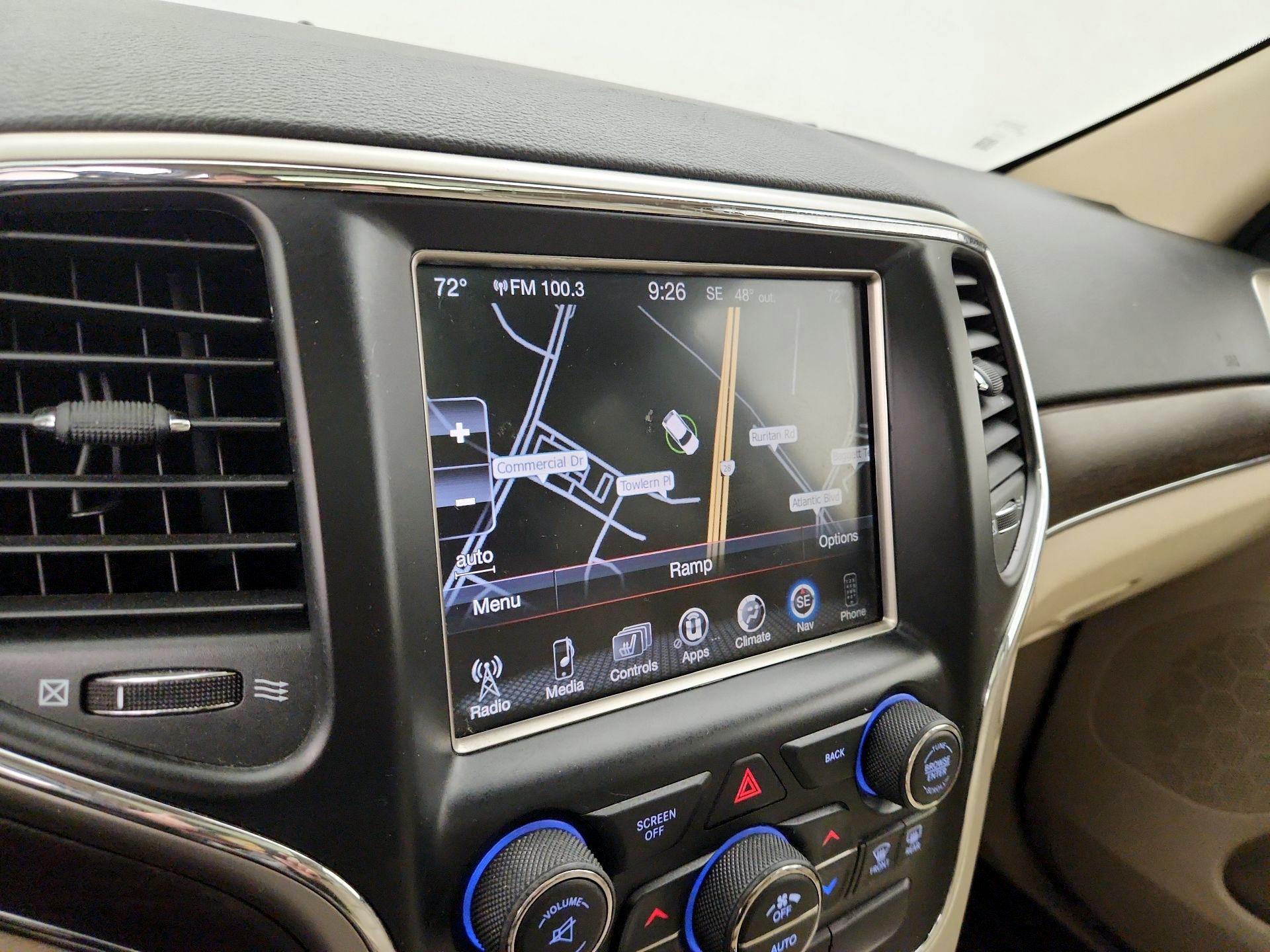 Thumbnail: 2015 Jeep Grand Cherokee - 14