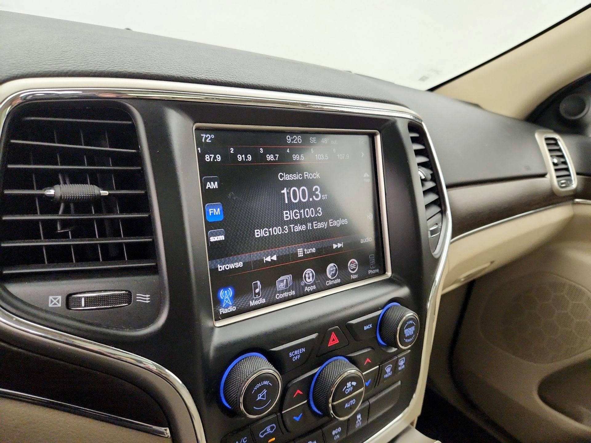 Thumbnail: 2015 Jeep Grand Cherokee - 16