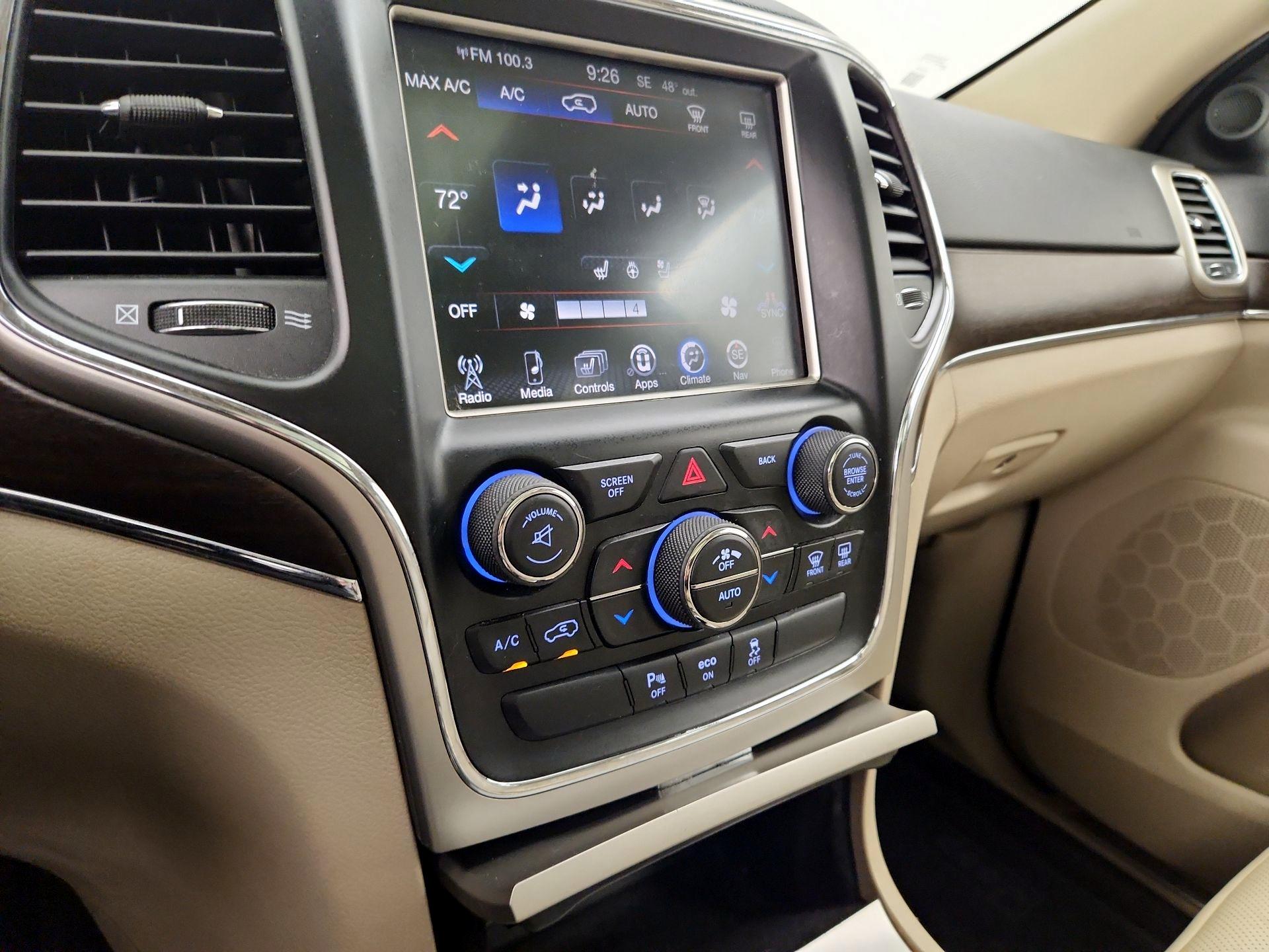 Thumbnail: 2015 Jeep Grand Cherokee - 17