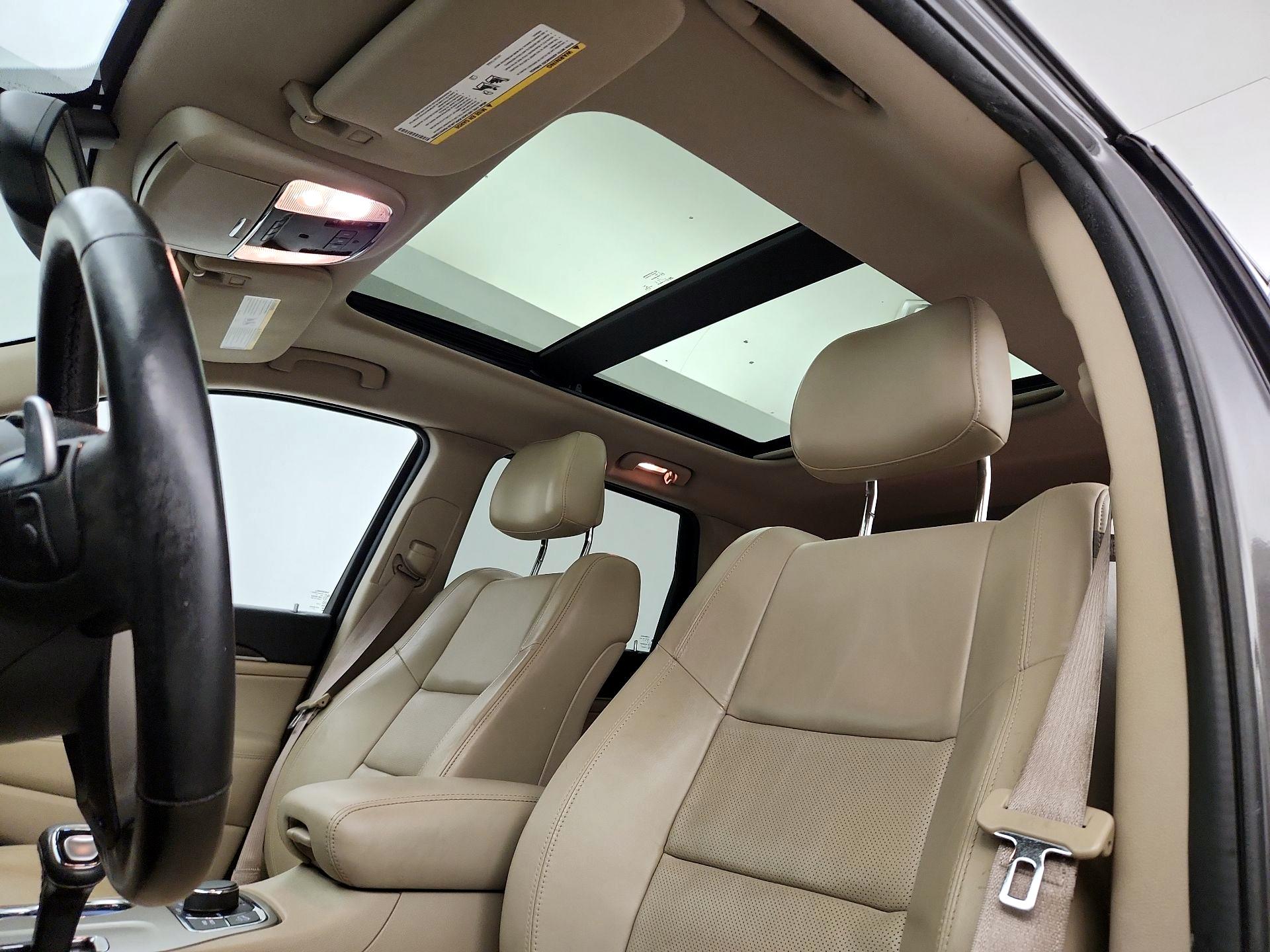 Thumbnail: 2015 Jeep Grand Cherokee - 20