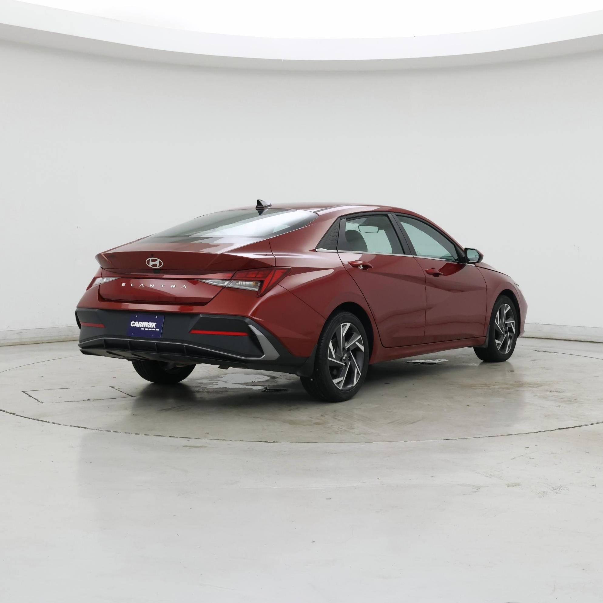 Thumbnail: 2024 Hyundai Elantra - 8