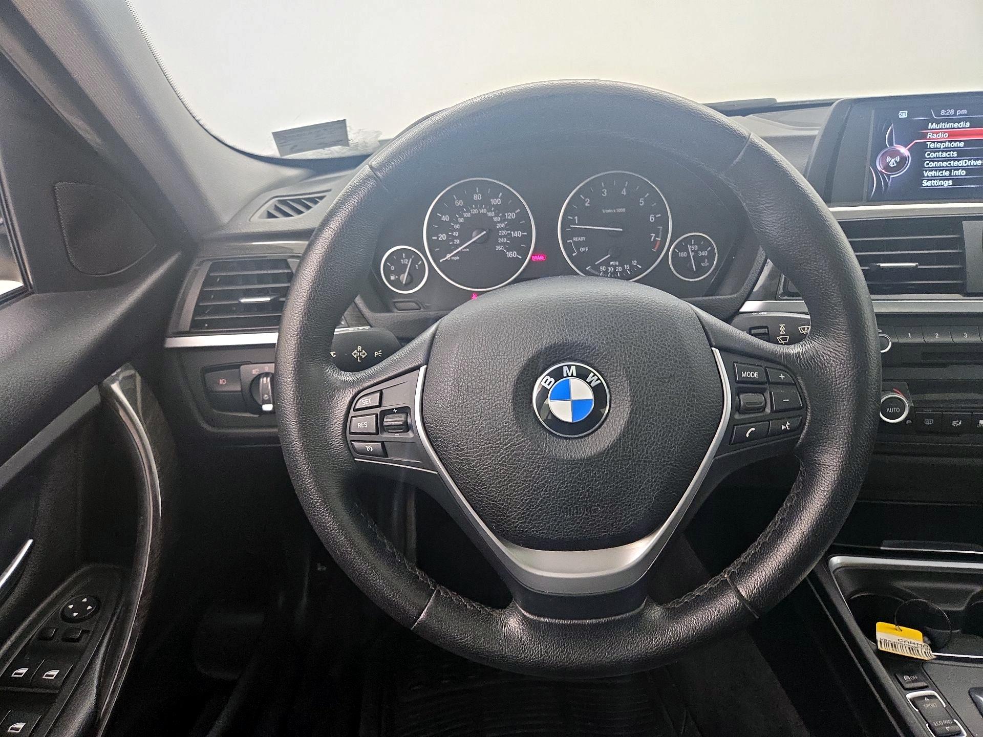 Thumbnail: 2015 BMW 3 Series - 10