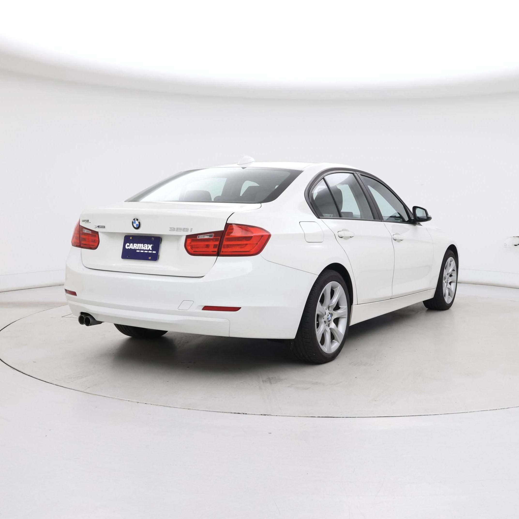 Thumbnail: 2015 BMW 3 Series - 8