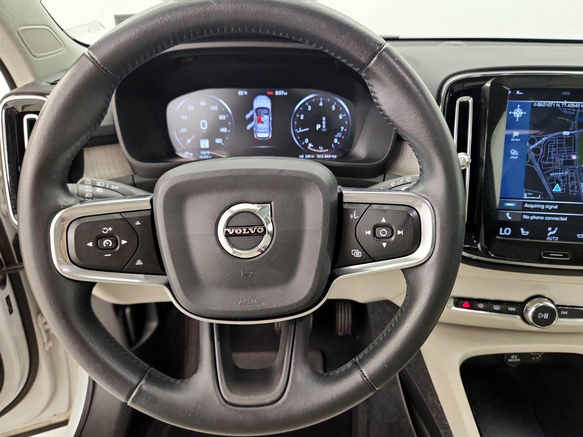 Thumbnail: 2020 Volvo XC40 - 10