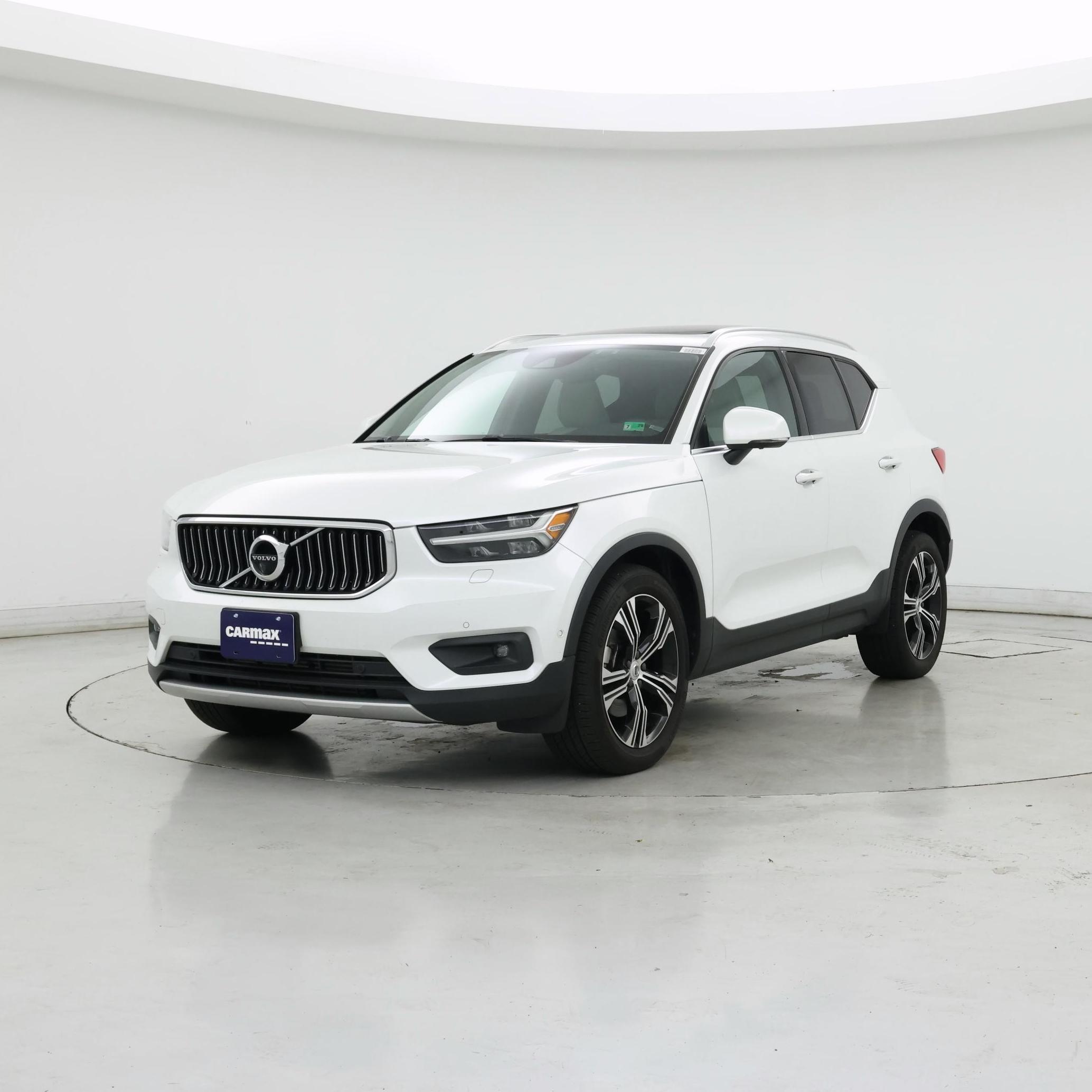 Thumbnail: 2020 Volvo XC40 - 4
