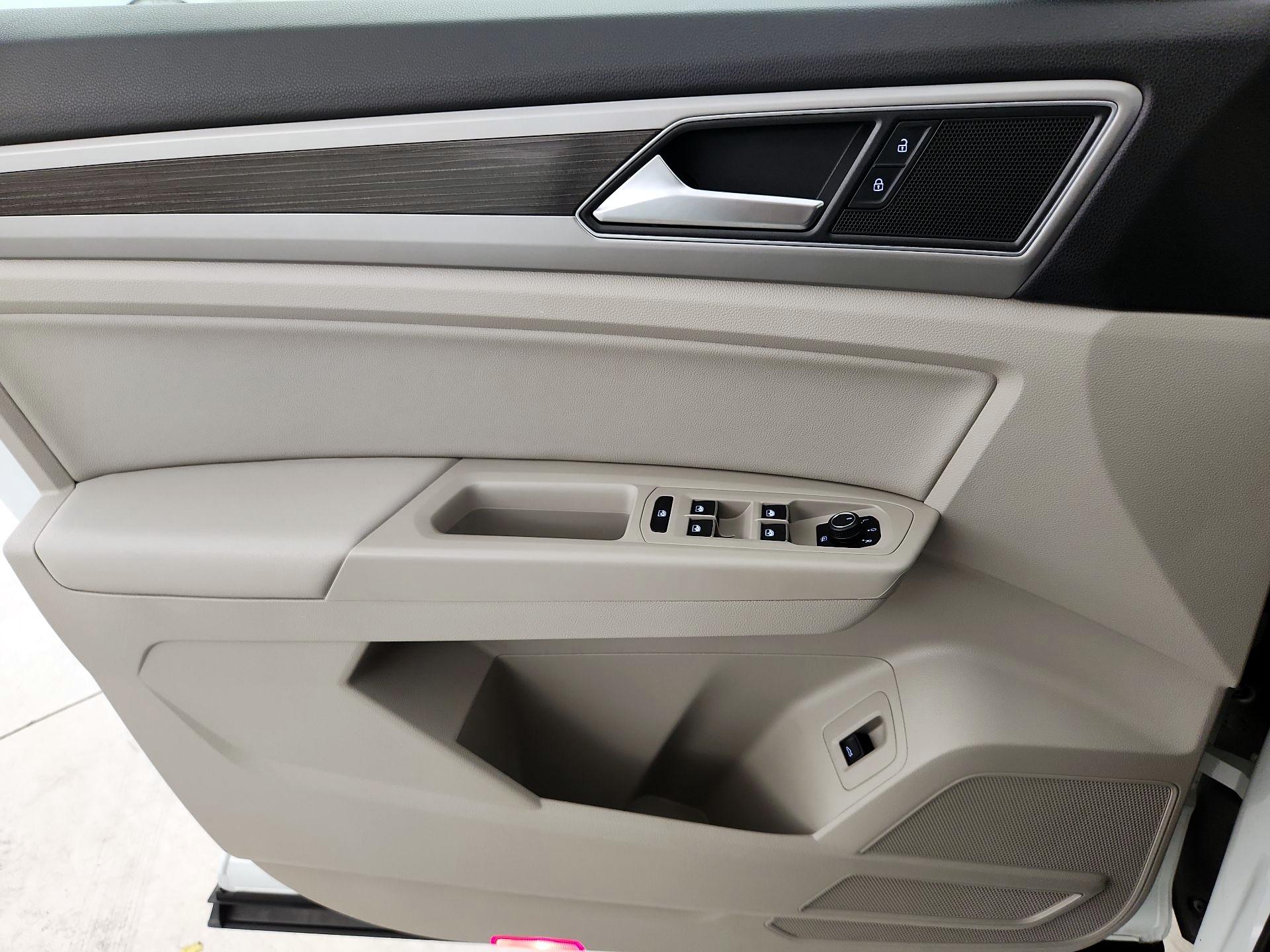Thumbnail: 2019 Volkswagen Atlas - 12