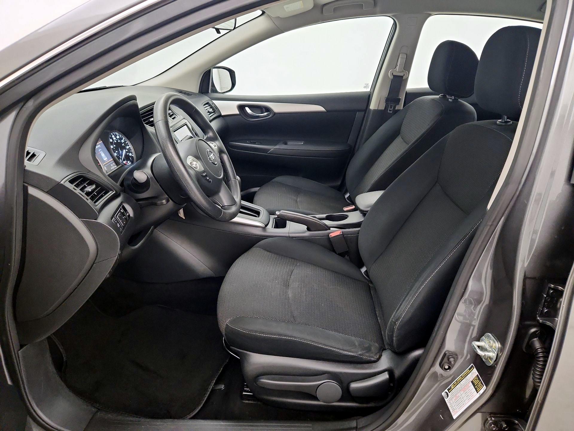 Thumbnail: 2019 Nissan Sentra - 11