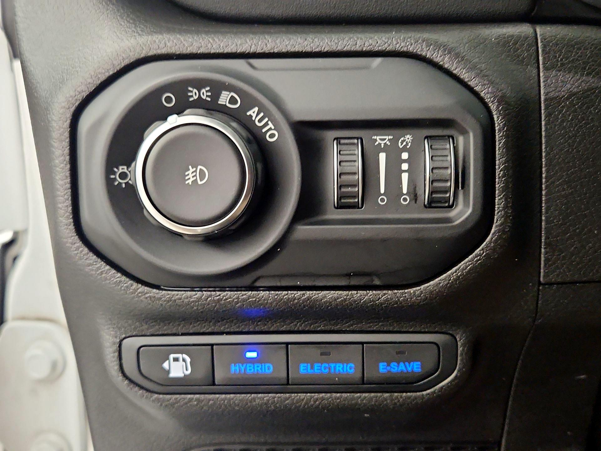 Thumbnail: 2022 Jeep Wrangler - 13