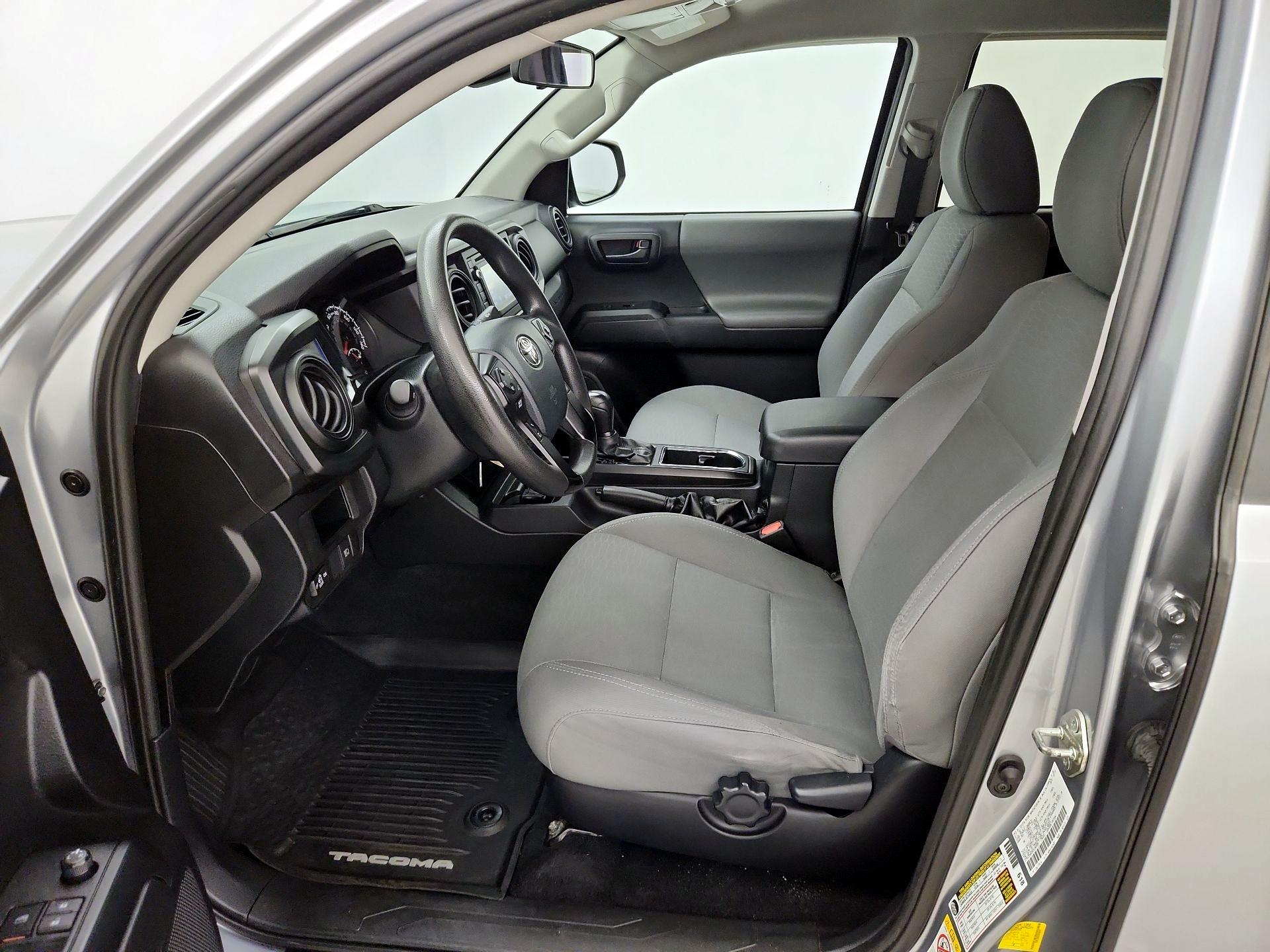 Thumbnail: 2019 Toyota Tacoma - 11