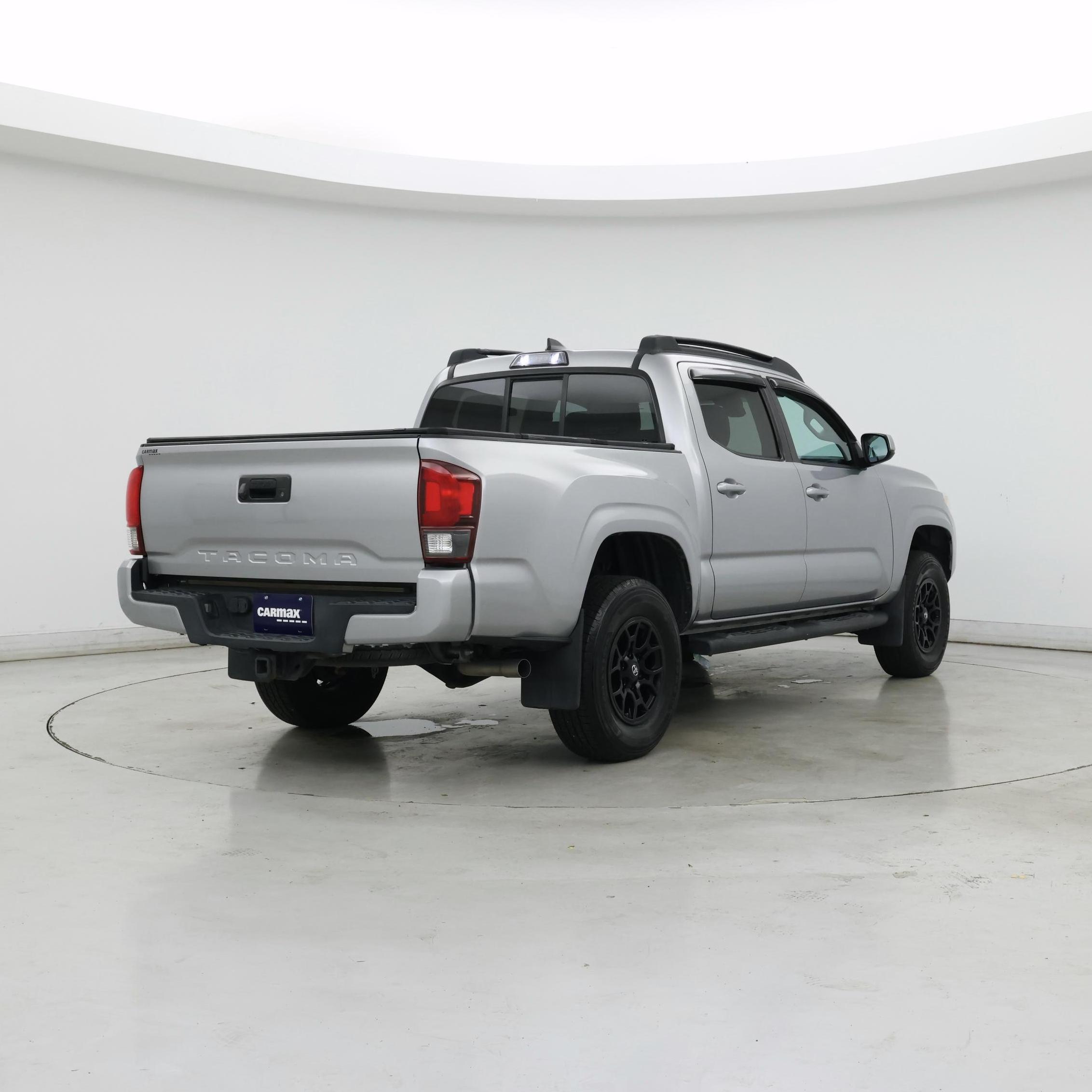 Thumbnail: 2019 Toyota Tacoma - 8