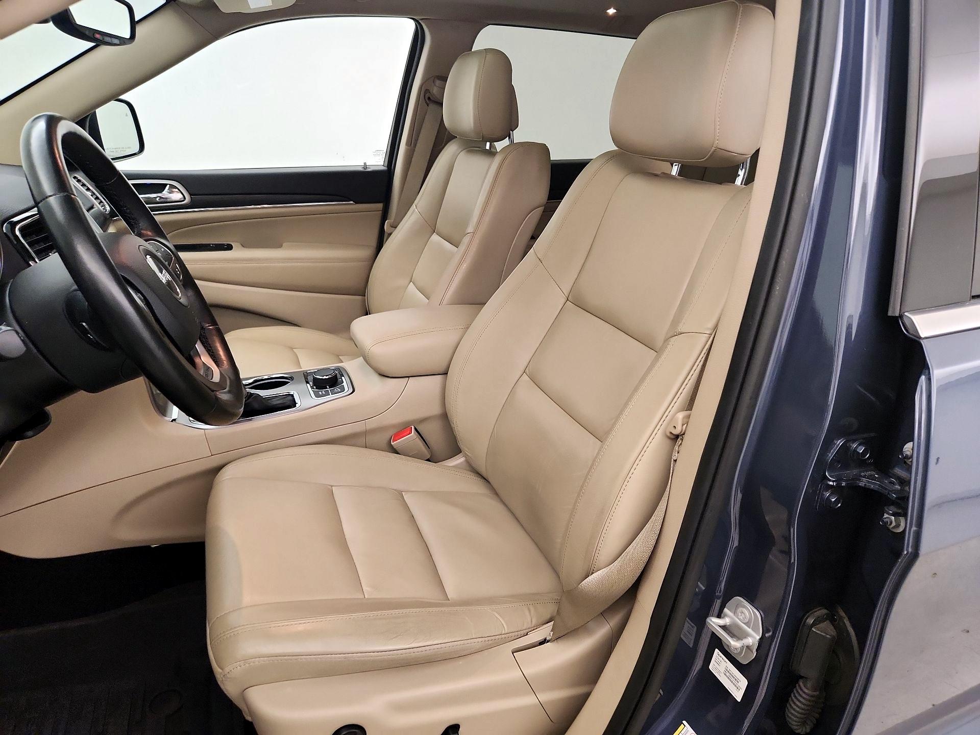 Thumbnail: 2020 Jeep Grand Cherokee - 11