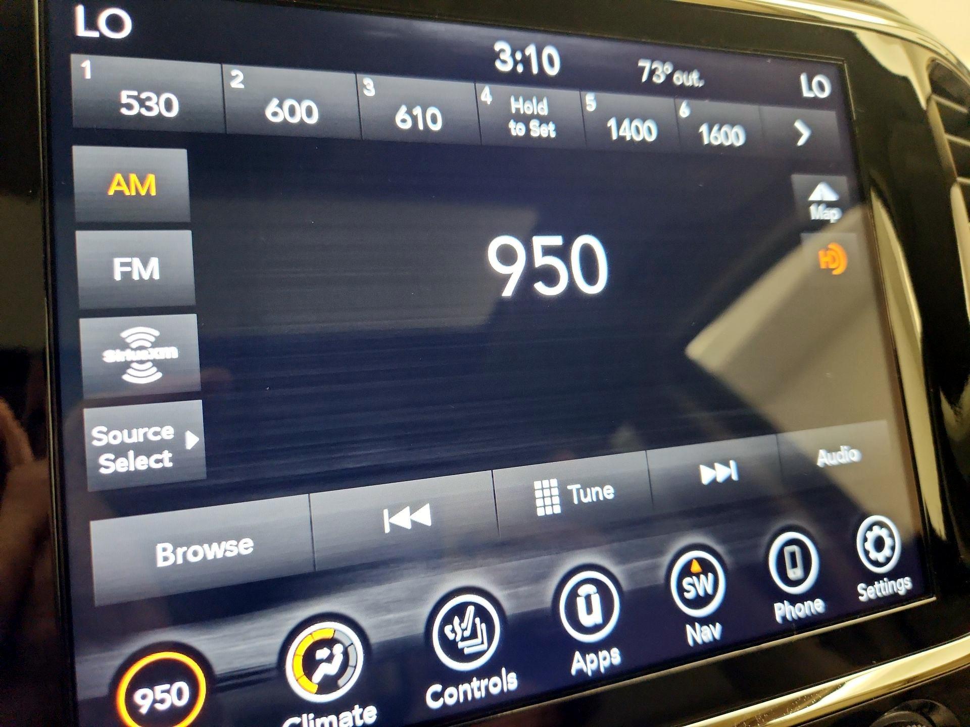 Thumbnail: 2020 Jeep Grand Cherokee - 16