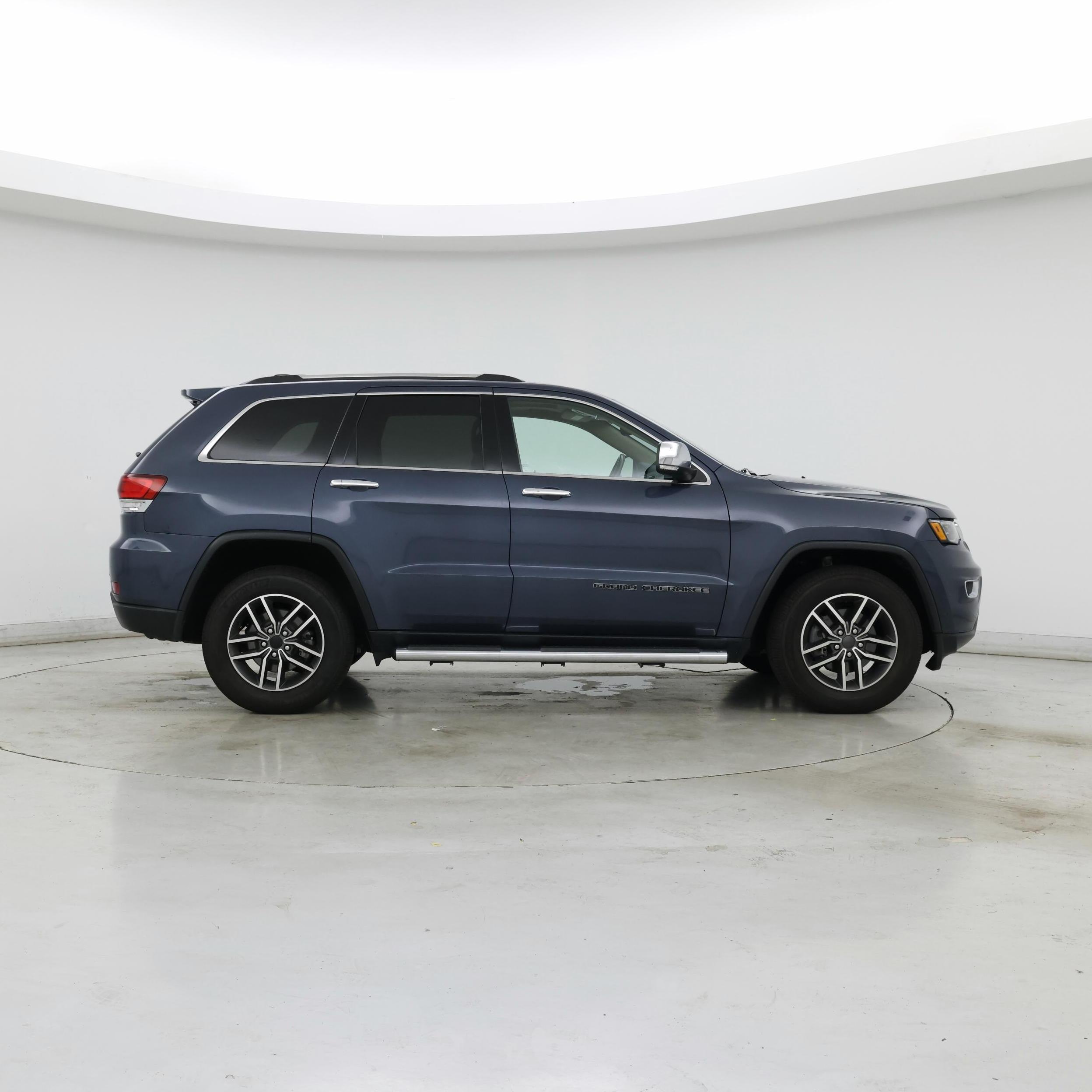 Thumbnail: 2020 Jeep Grand Cherokee - 7