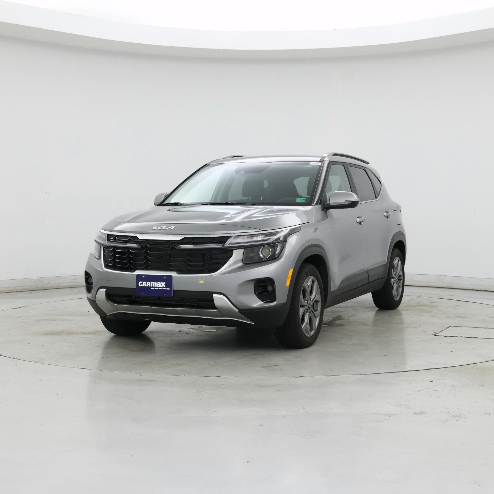 Thumbnail: 2024 Kia Seltos - 4