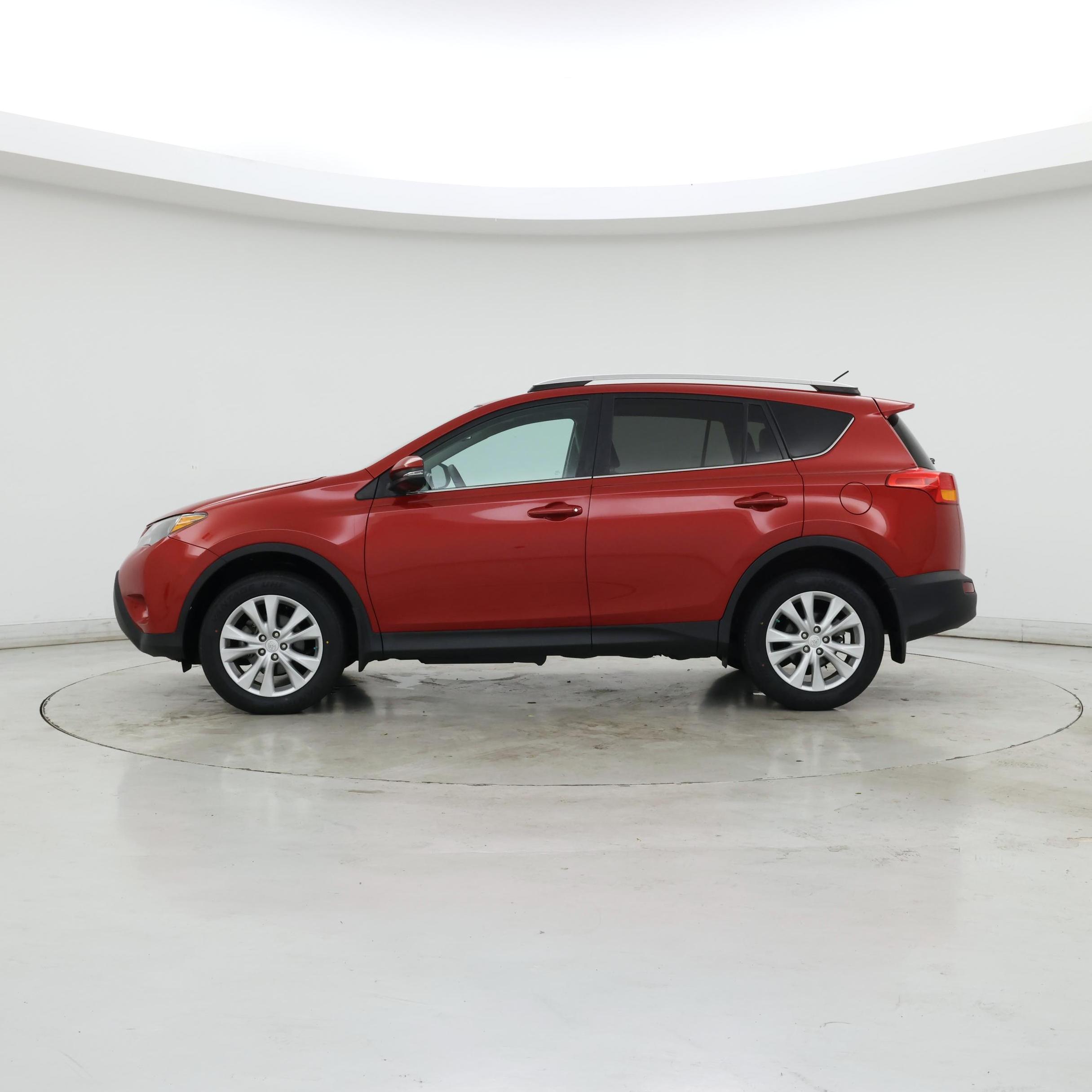 Thumbnail: 2014 Toyota RAV4 - 3