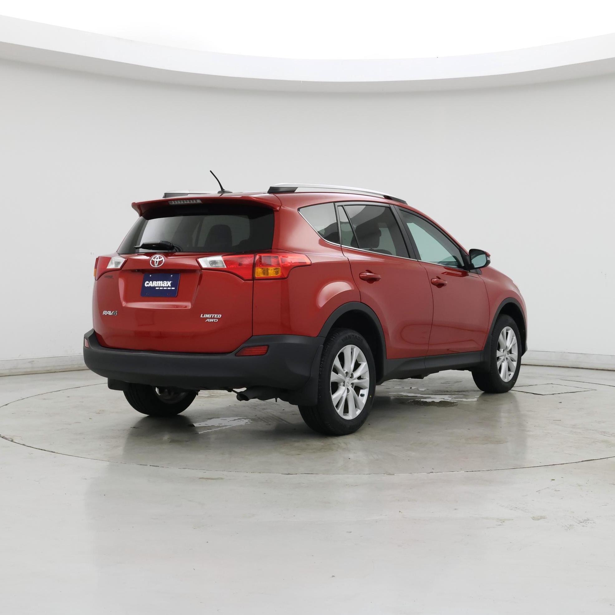 Thumbnail: 2014 Toyota RAV4 - 8