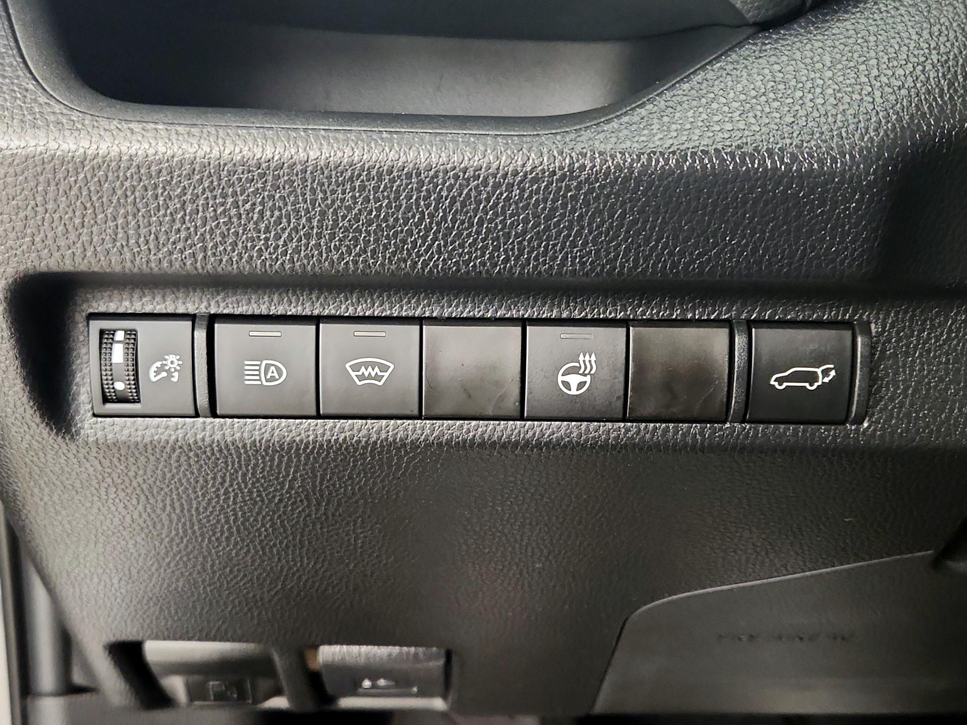 Thumbnail: 2023 Toyota RAV4 - 13