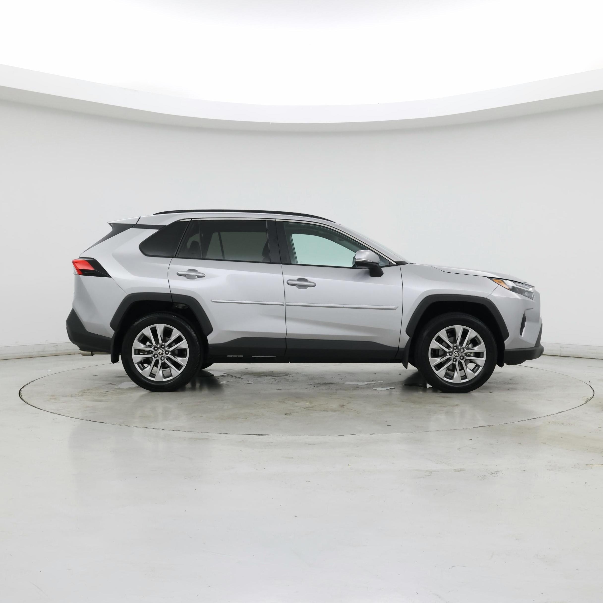 Thumbnail: 2023 Toyota RAV4 - 7