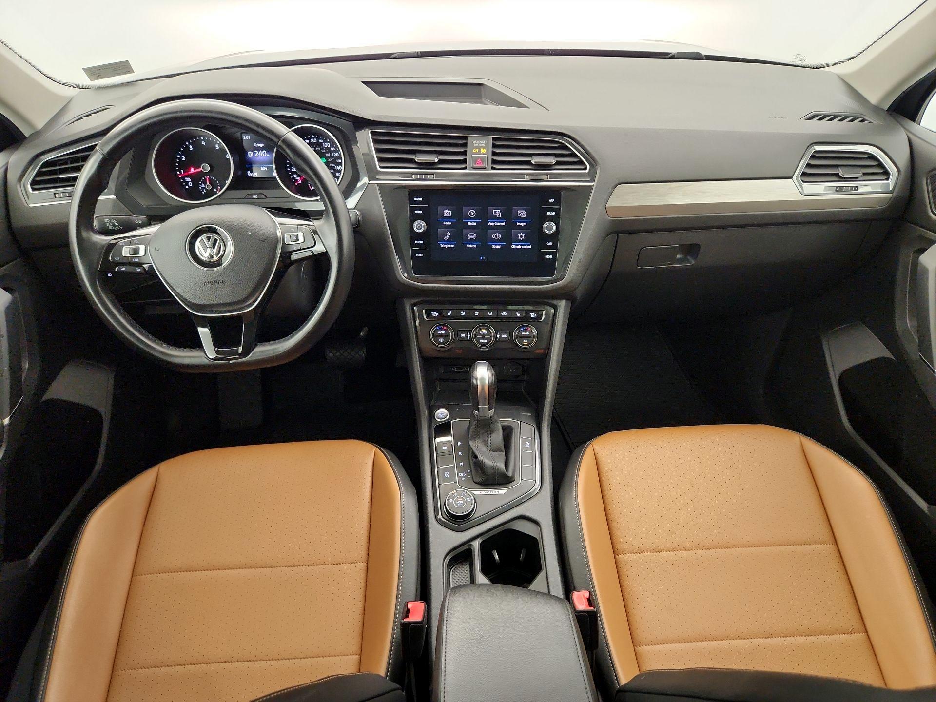 Thumbnail: 2018 Volkswagen Tiguan - 9
