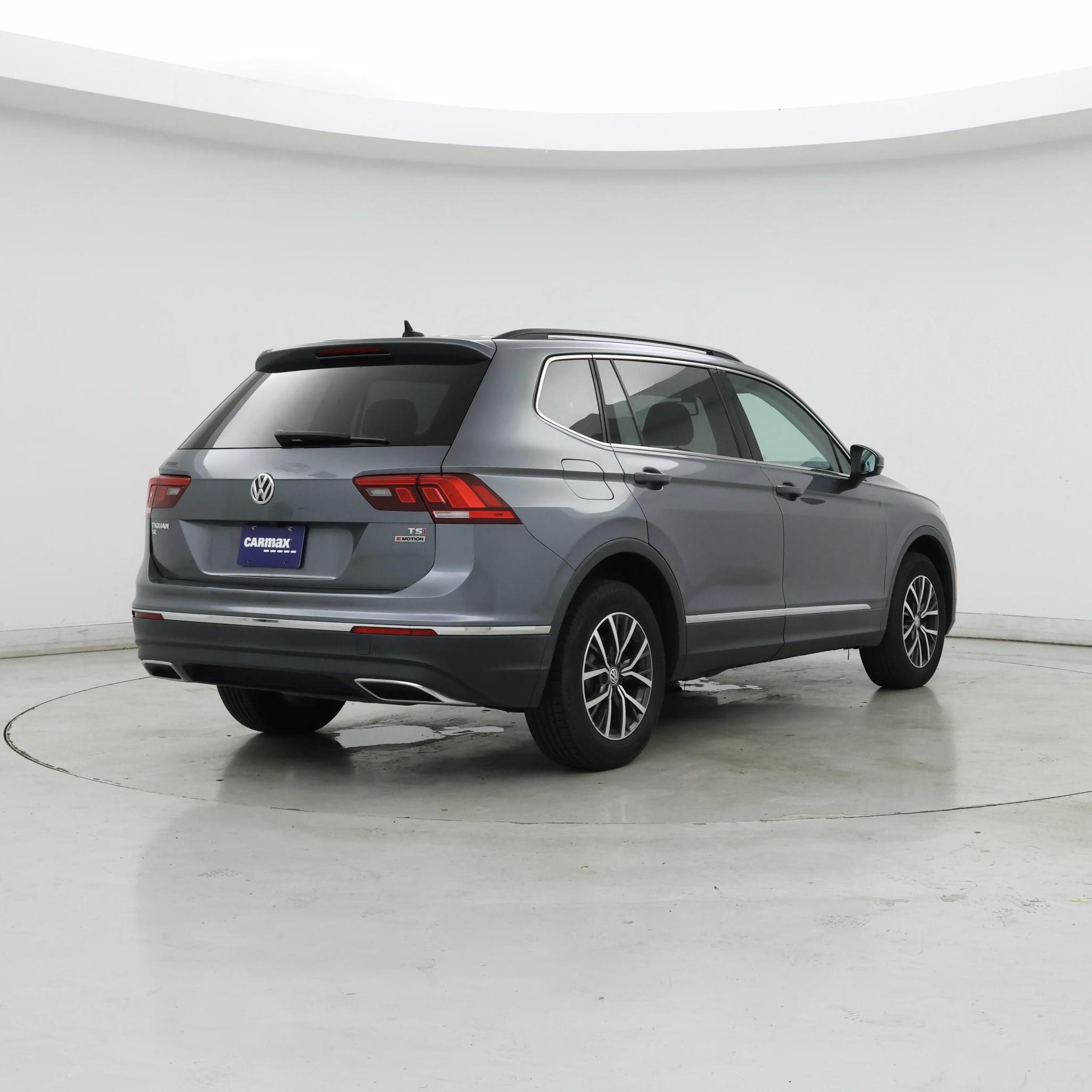 Thumbnail: 2018 Volkswagen Tiguan - 8