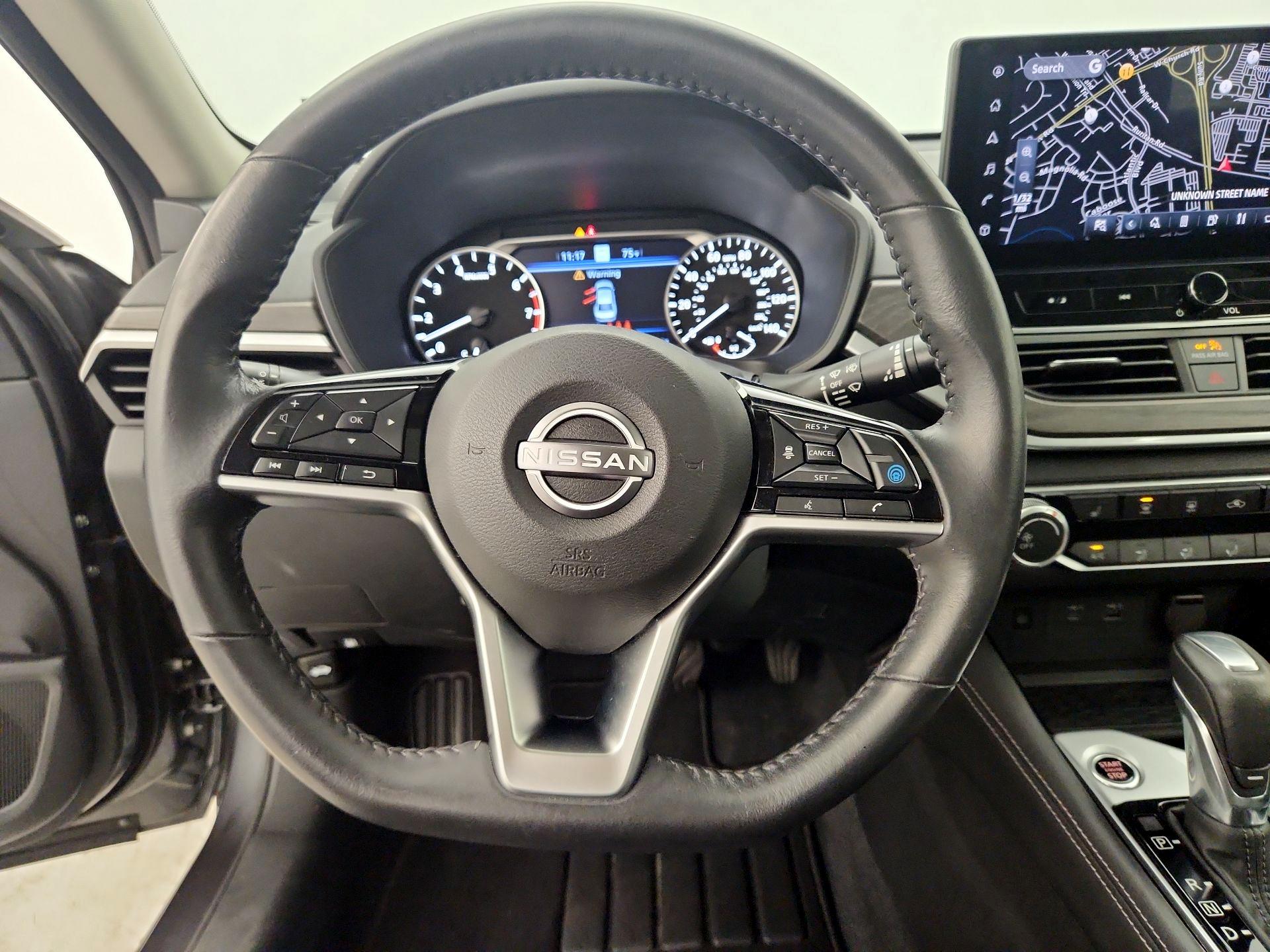 Thumbnail: 2023 Nissan Altima - 10