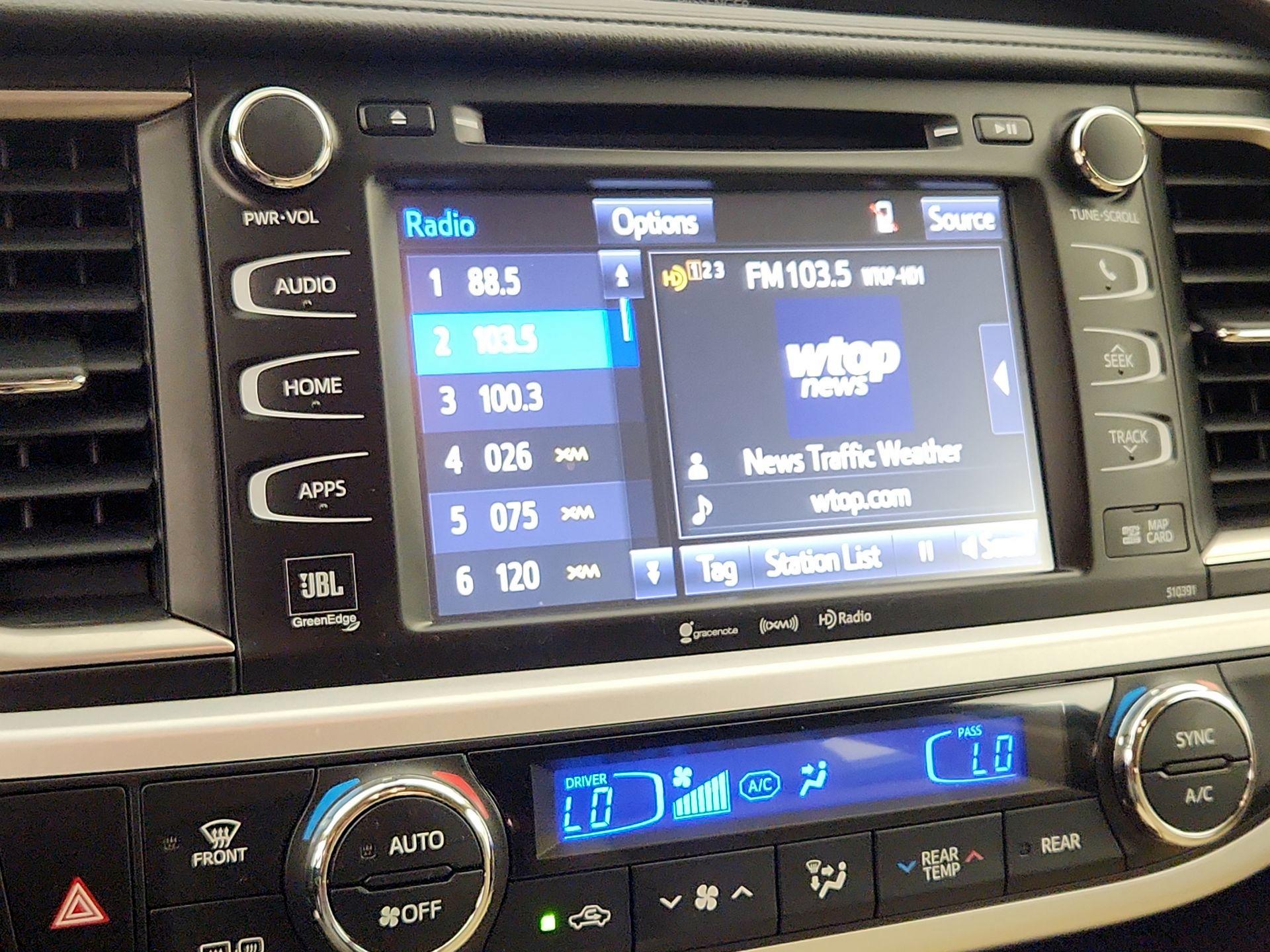 Thumbnail: 2019 Toyota Highlander - 15