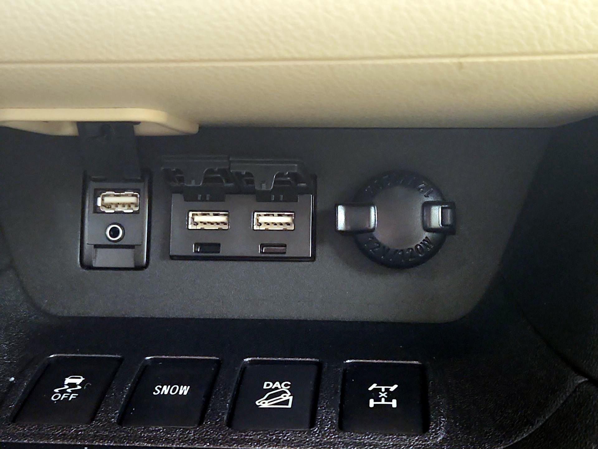 Thumbnail: 2019 Toyota Highlander - 18