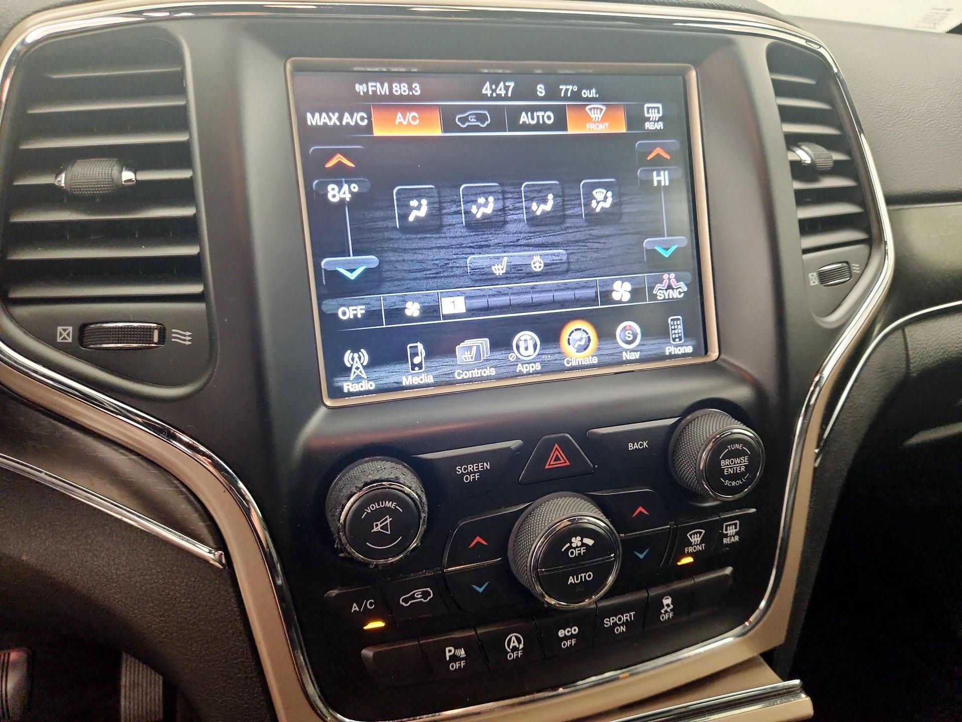 Thumbnail: 2017 Jeep Grand Cherokee - 17
