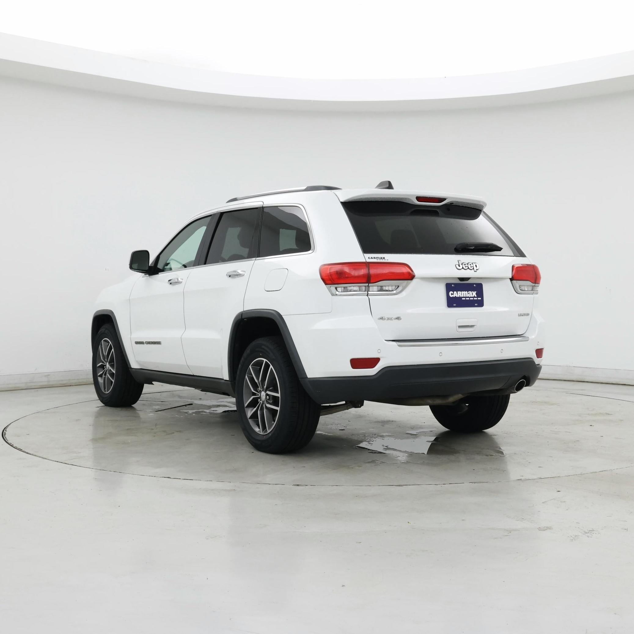 Thumbnail: 2017 Jeep Grand Cherokee - 2
