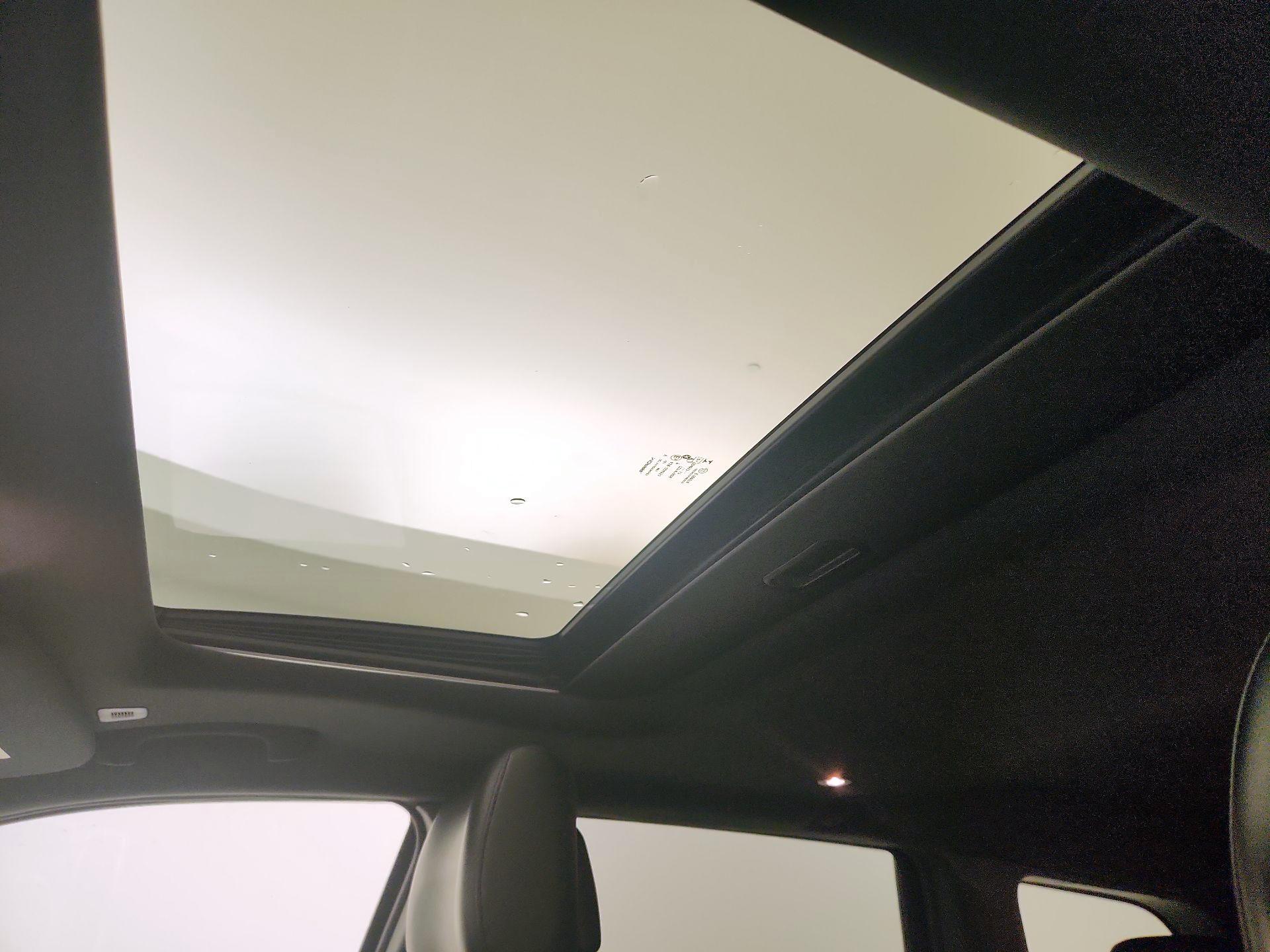 Thumbnail: 2017 Jeep Grand Cherokee - 20
