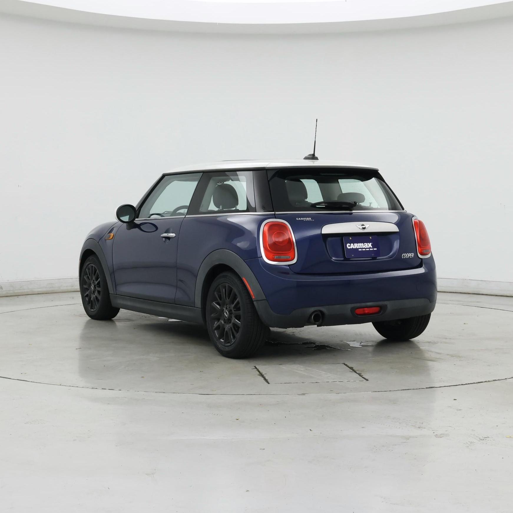Thumbnail: 2015 MINI Cooper Hardtop - 2