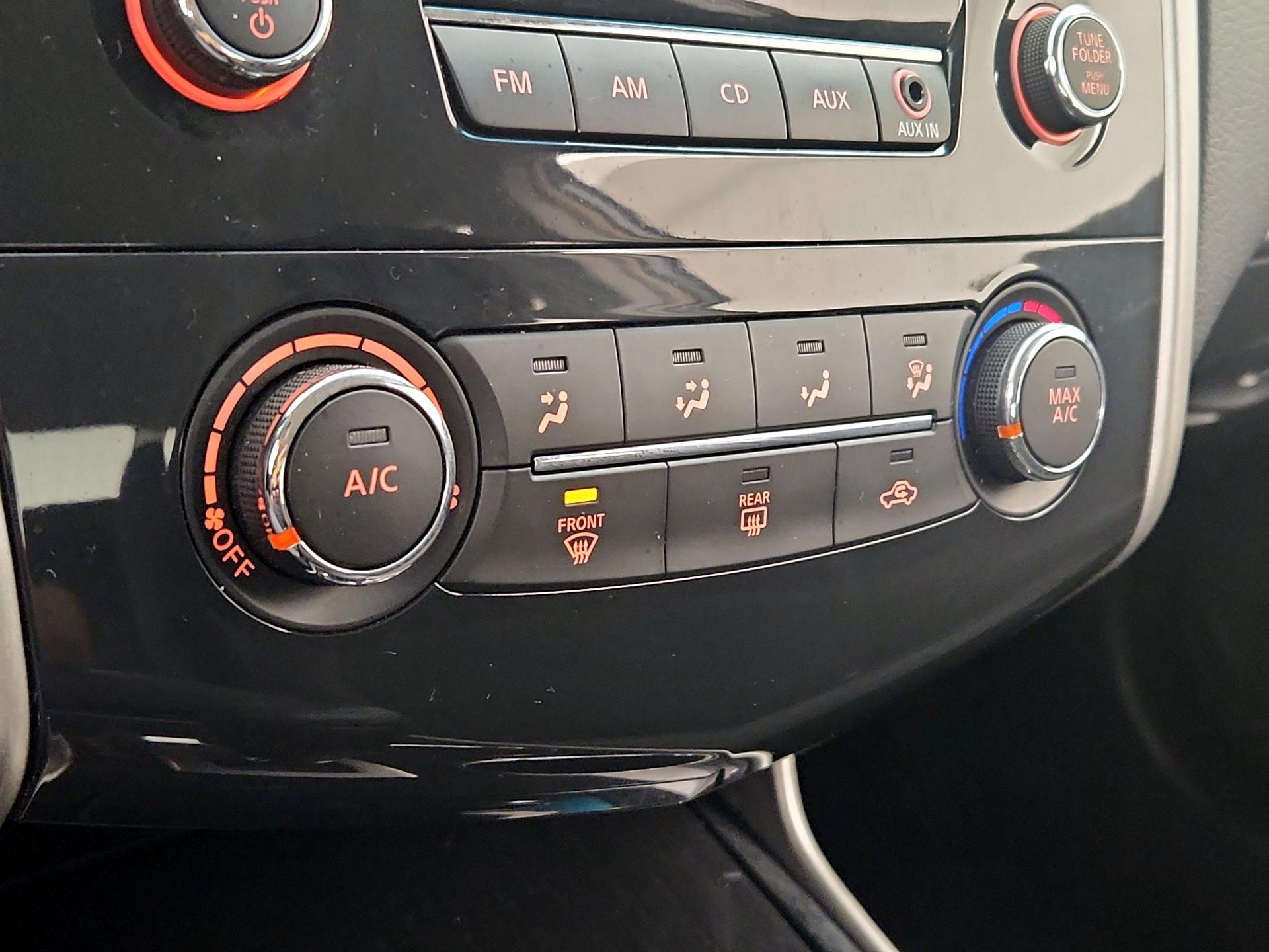Thumbnail: 2013 Nissan Altima - 15
