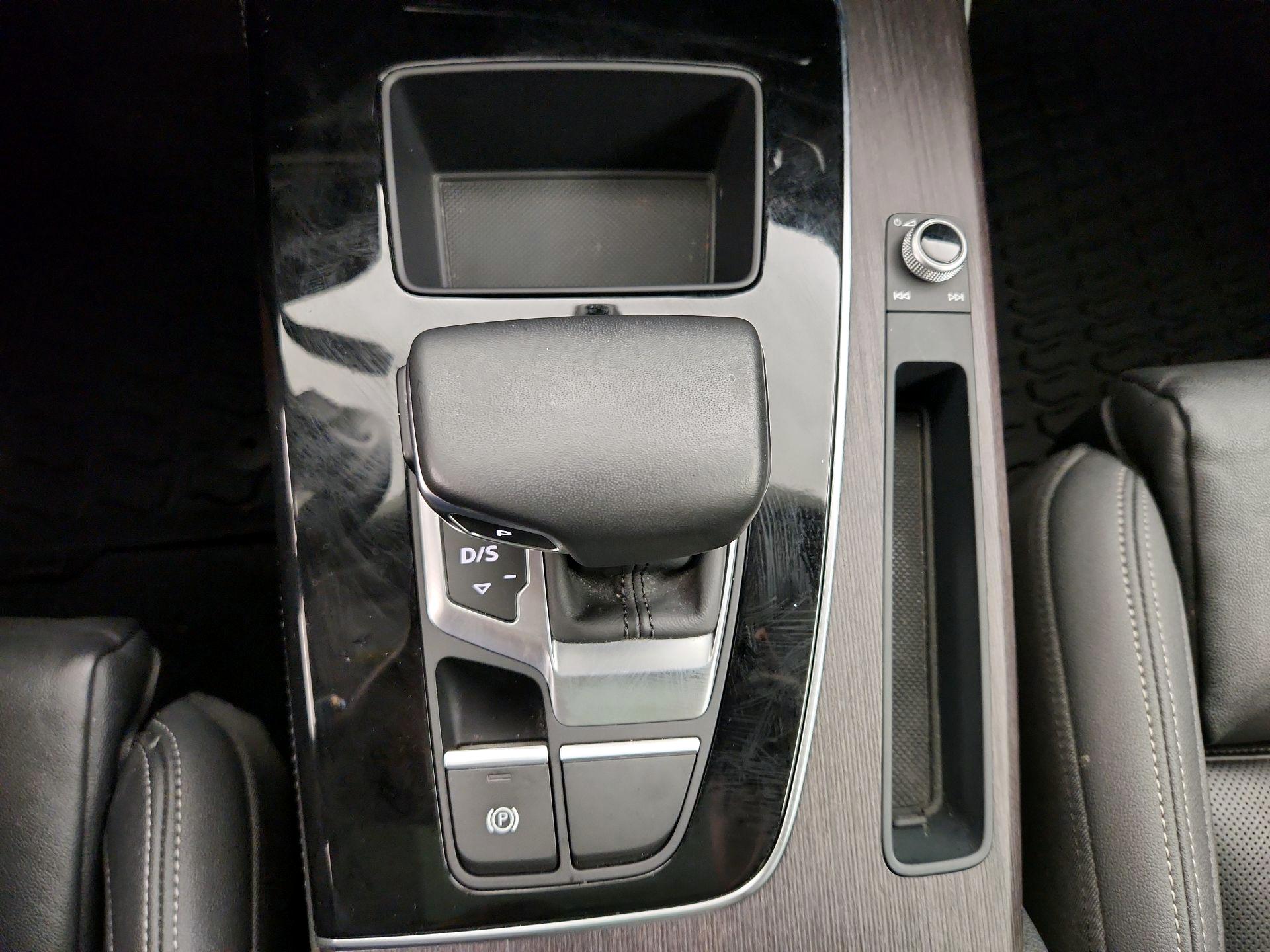 Thumbnail: 2021 Audi Q5 - 18