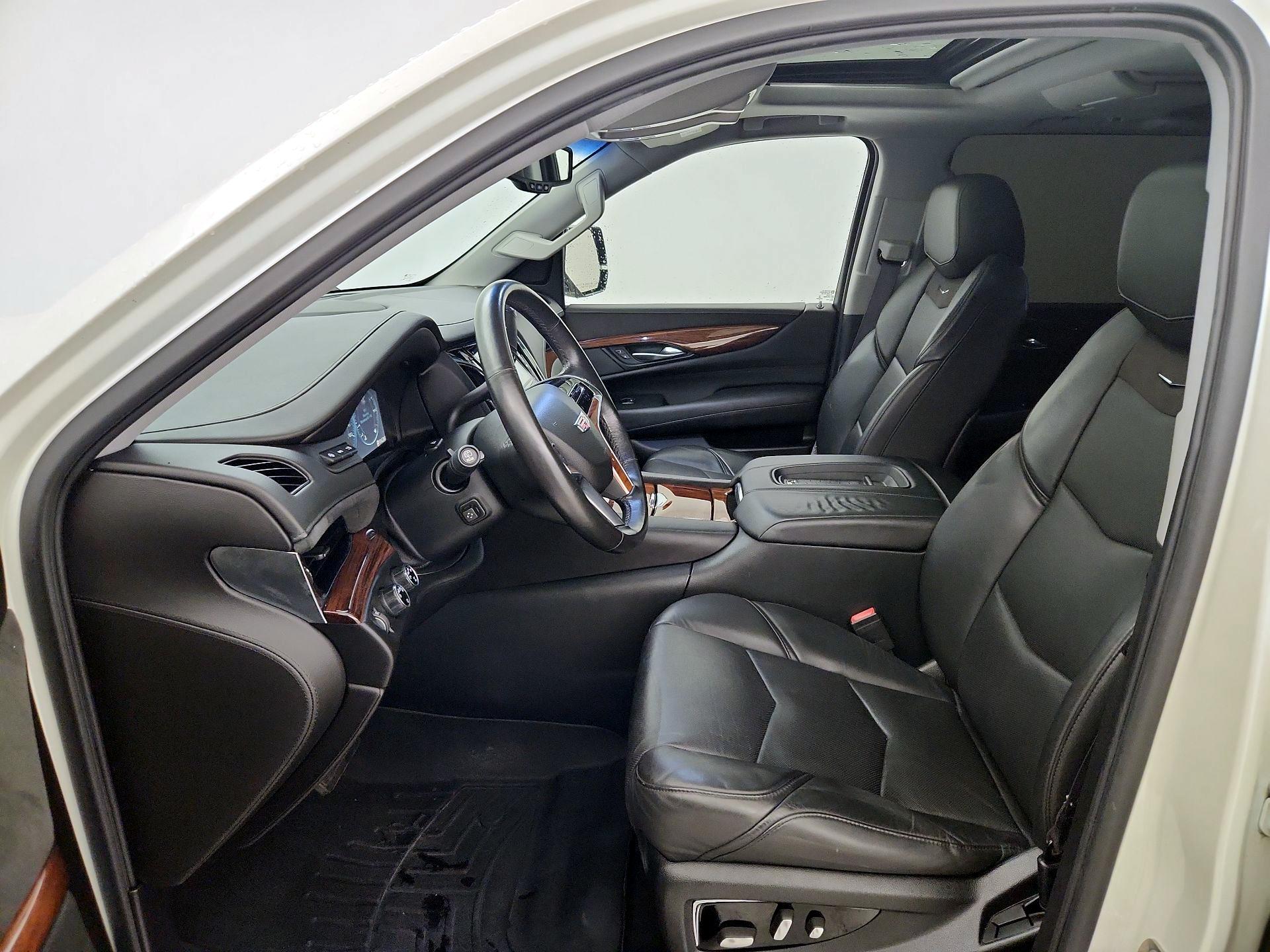 Thumbnail: 2015 Cadillac Escalade - 11