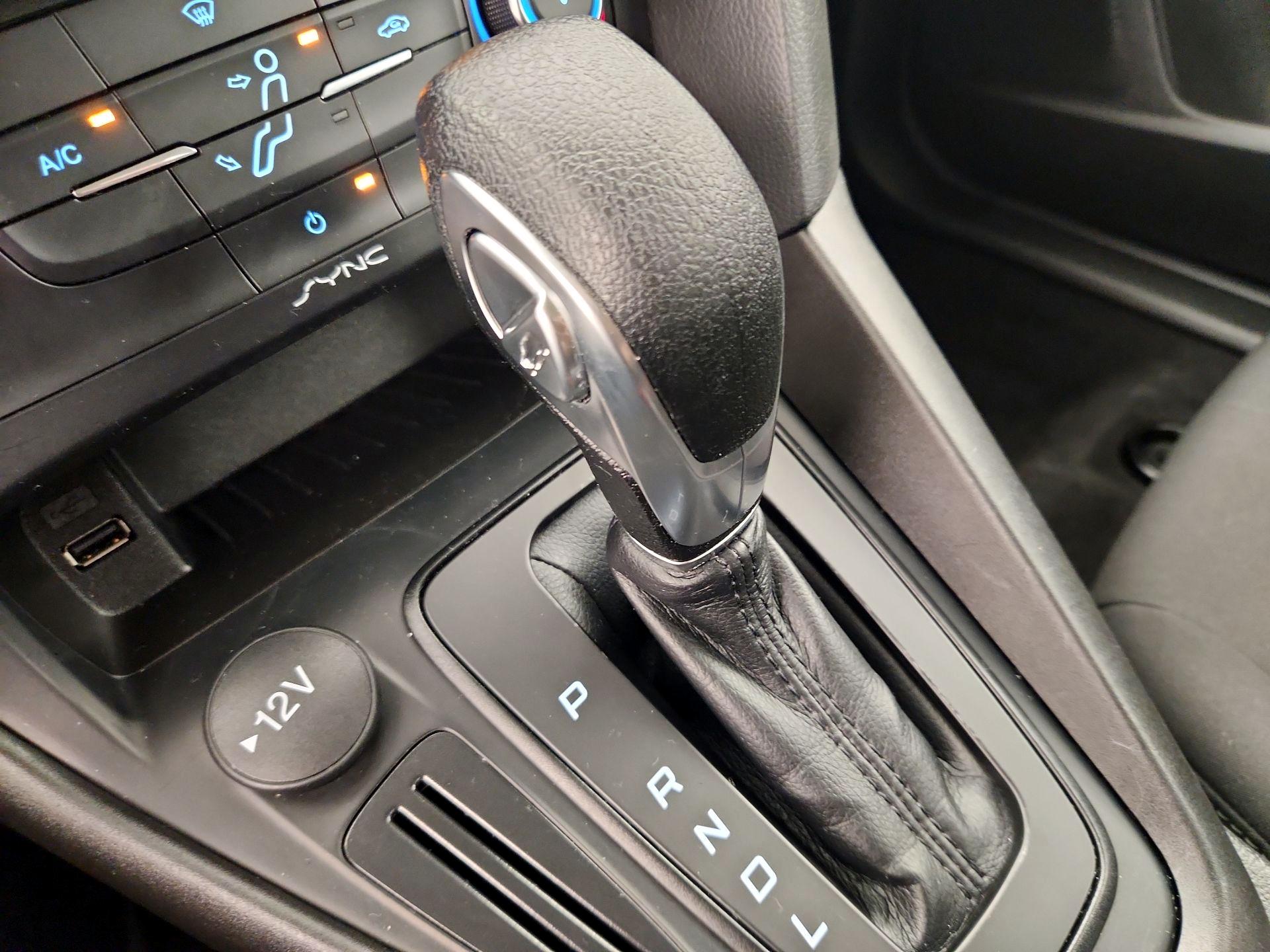 Thumbnail: 2018 Ford Focus - 17