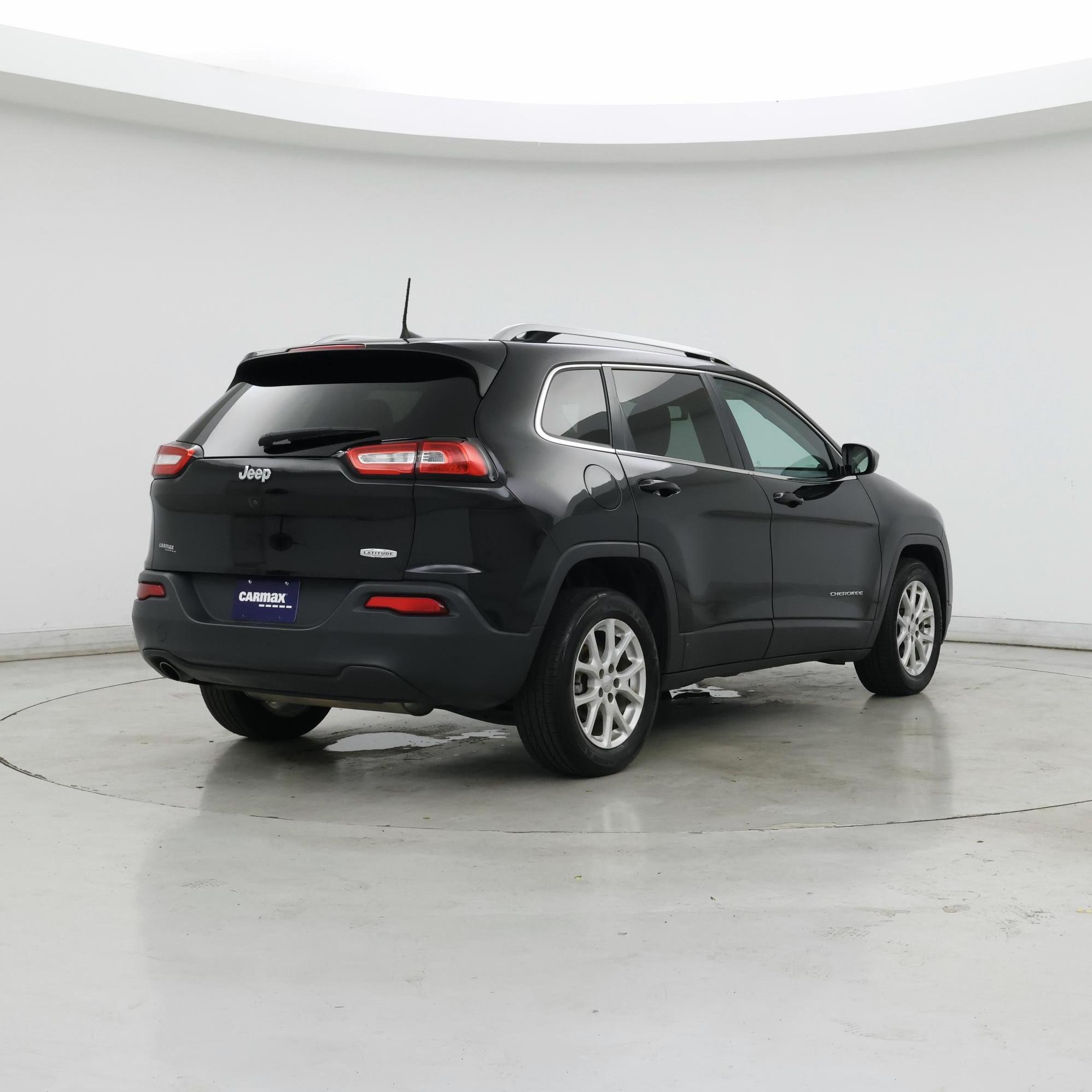 Thumbnail: 2017 Jeep Cherokee - 8