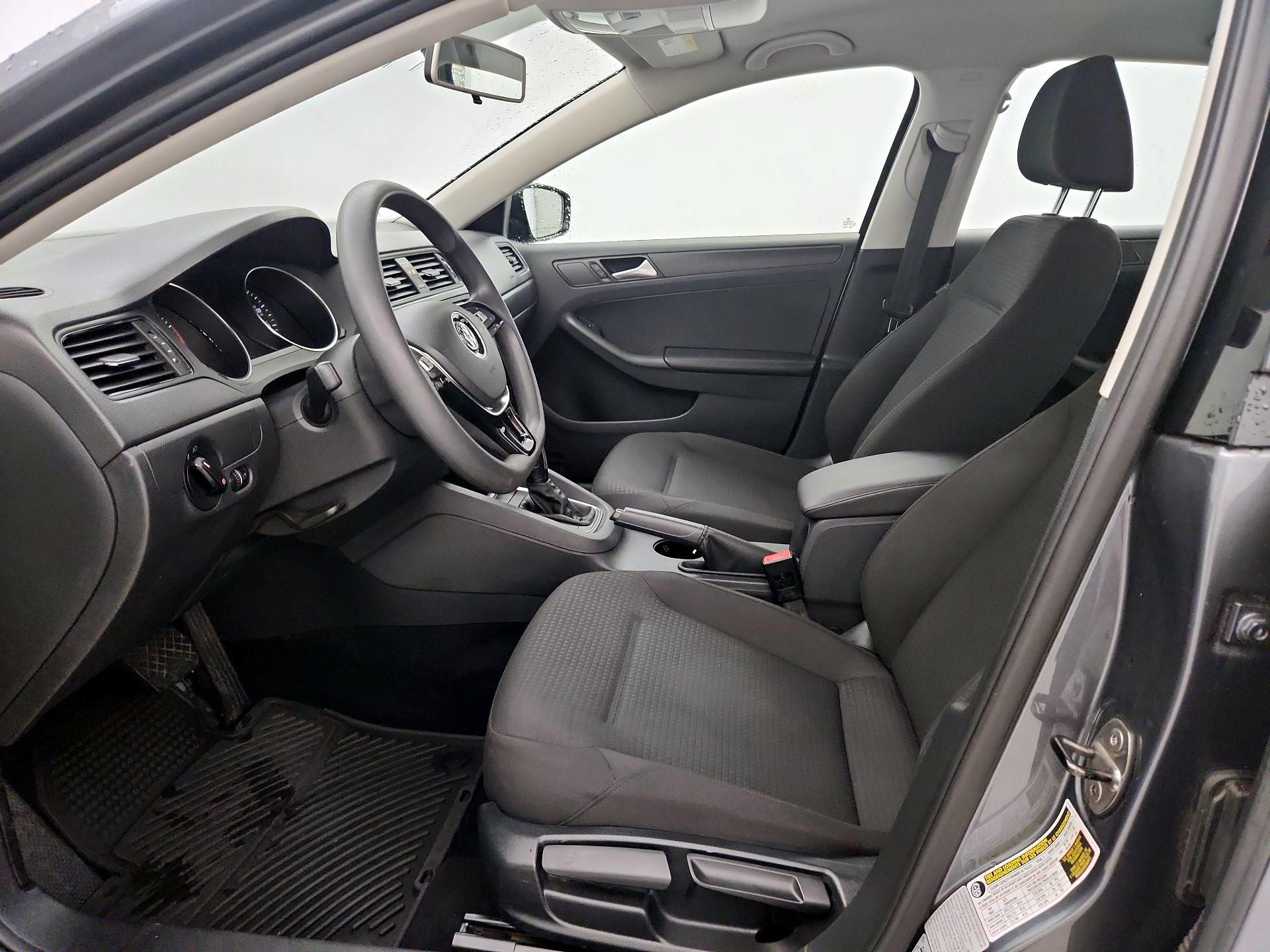 Thumbnail: 2015 Volkswagen Jetta - 11