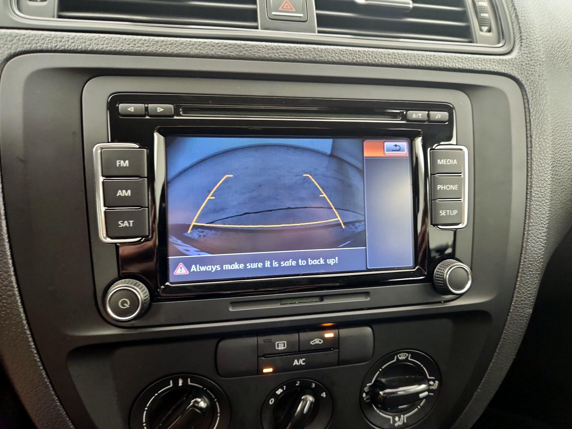Thumbnail: 2015 Volkswagen Jetta - 14