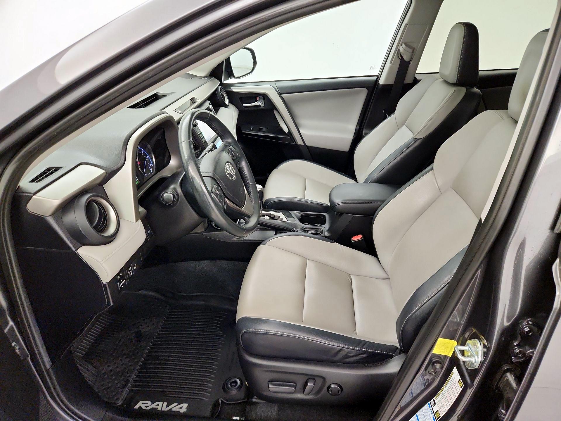 Thumbnail: 2017 Toyota RAV4 - 11