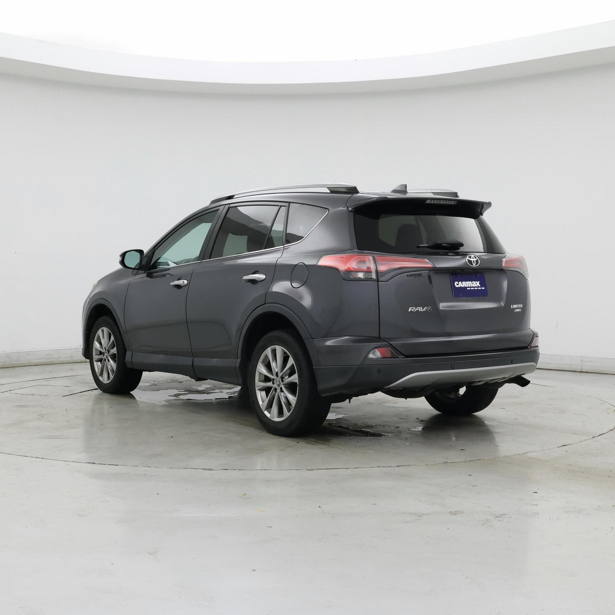 Thumbnail: 2017 Toyota RAV4 - 2