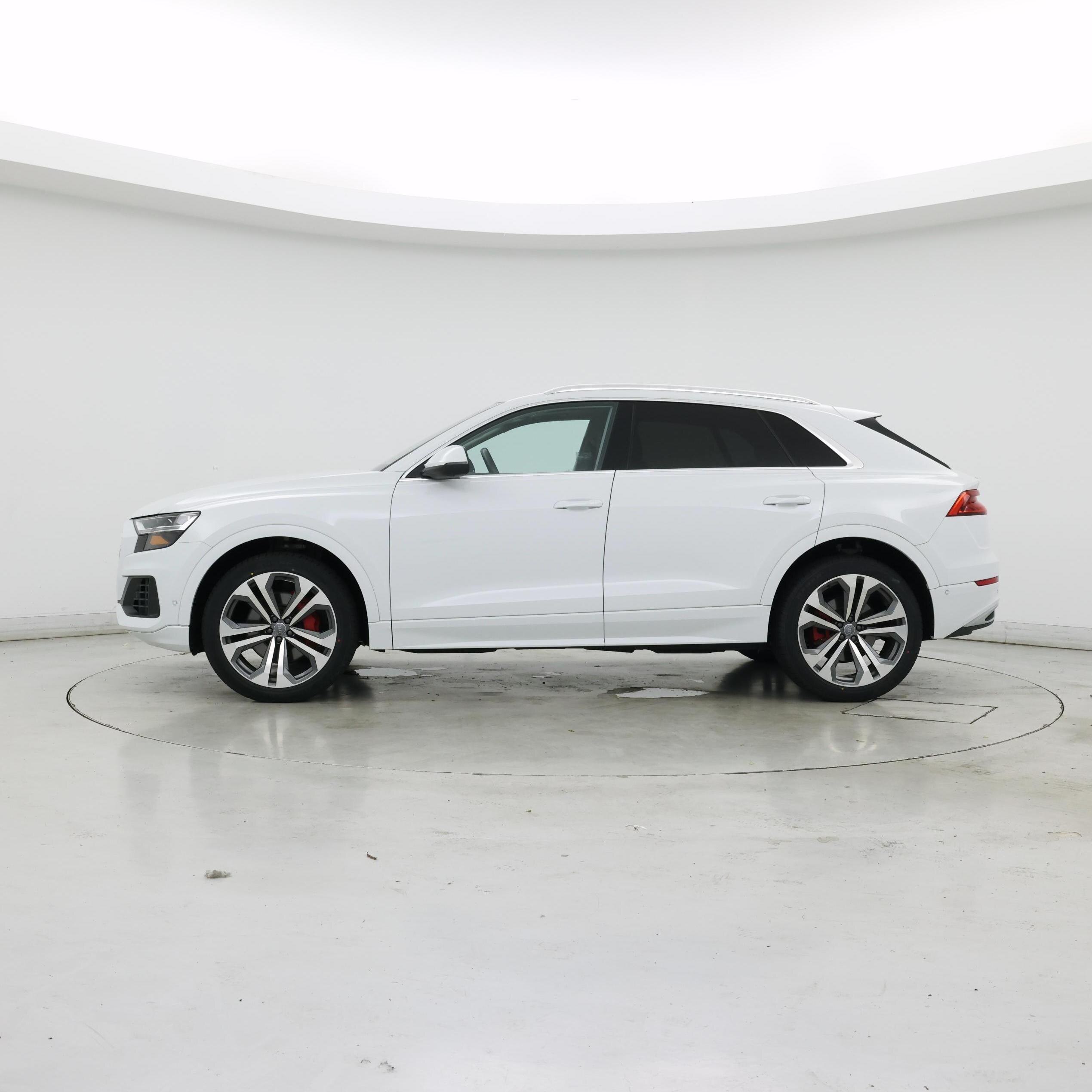 Thumbnail: 2019 Audi Q8 - 3