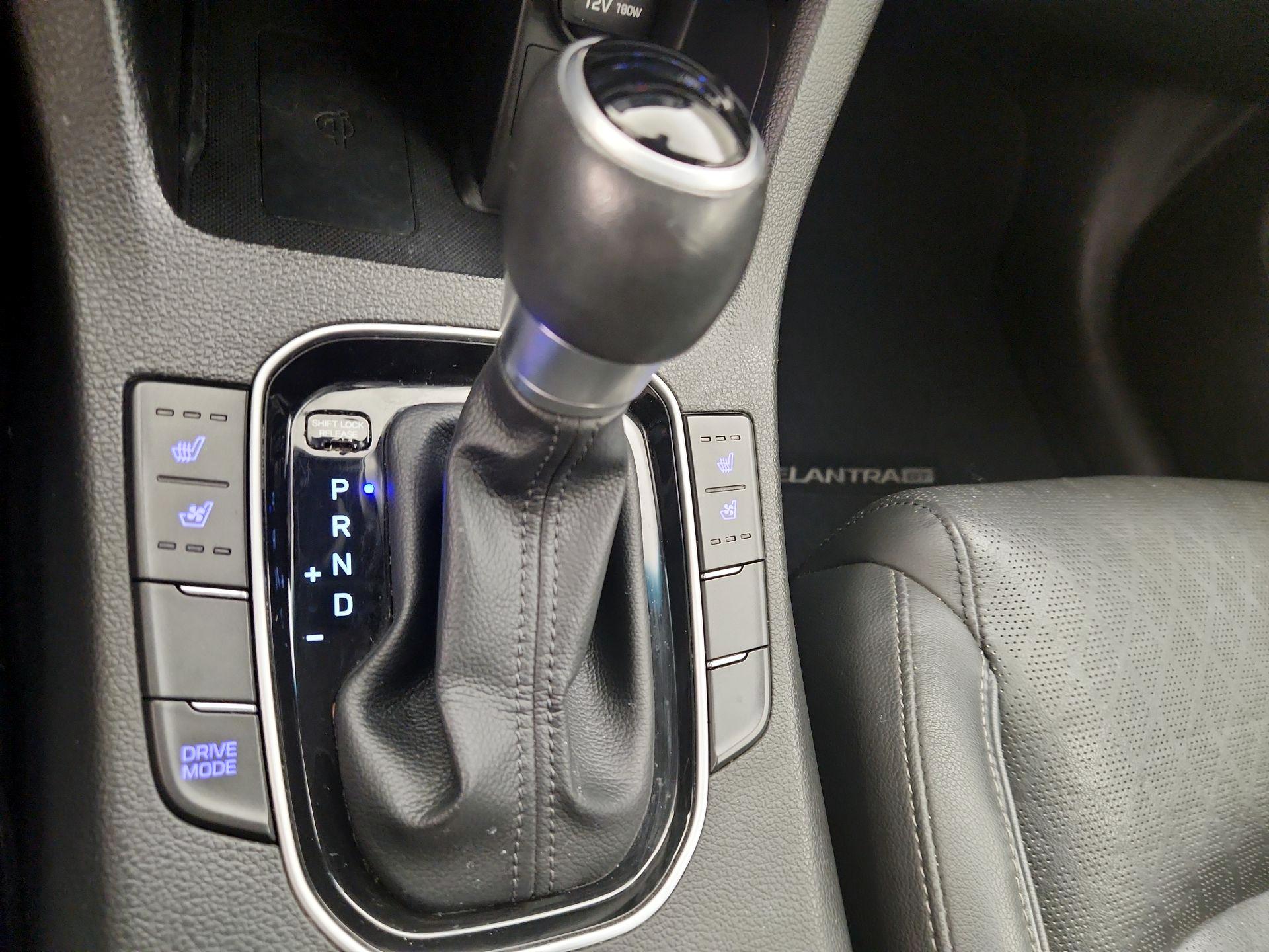 Thumbnail: 2018 Hyundai Elantra - 18