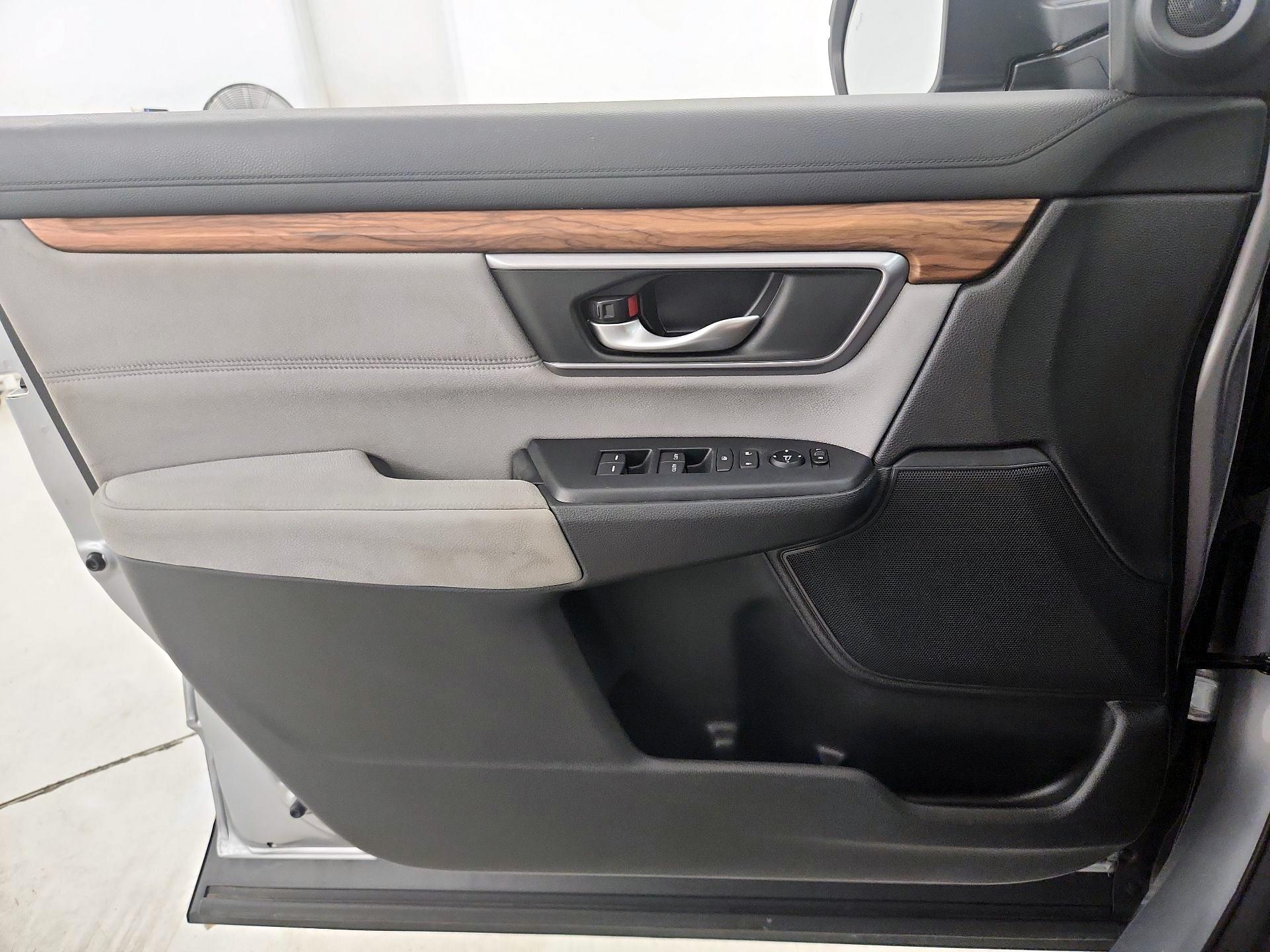 Thumbnail: 2017 Honda CR-V - 12